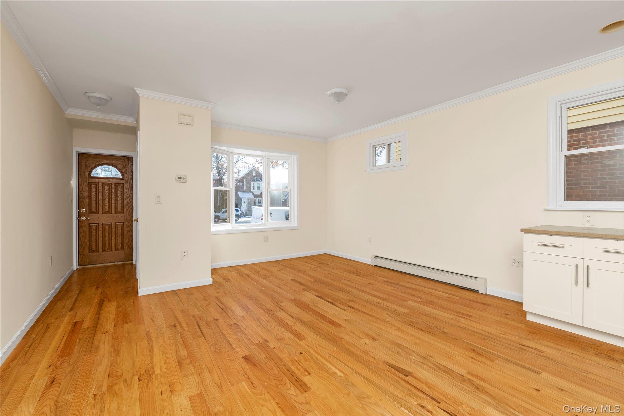 #9 photo, 45-32 Utopia Parkway, קווינס Flushing , NY 11358