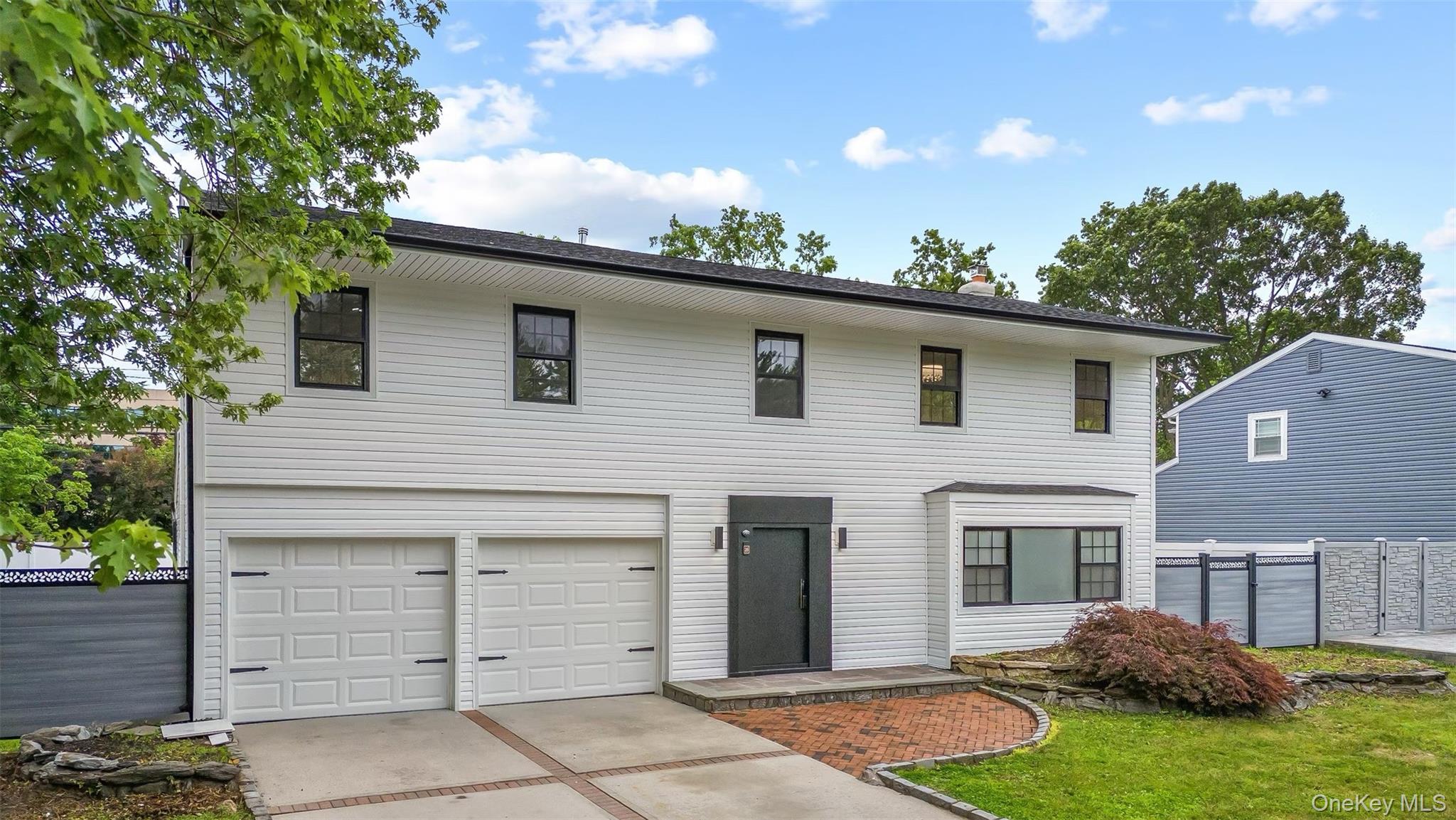 #1 photo, 26 Roseanne Drive, Woodbury , NY 11797