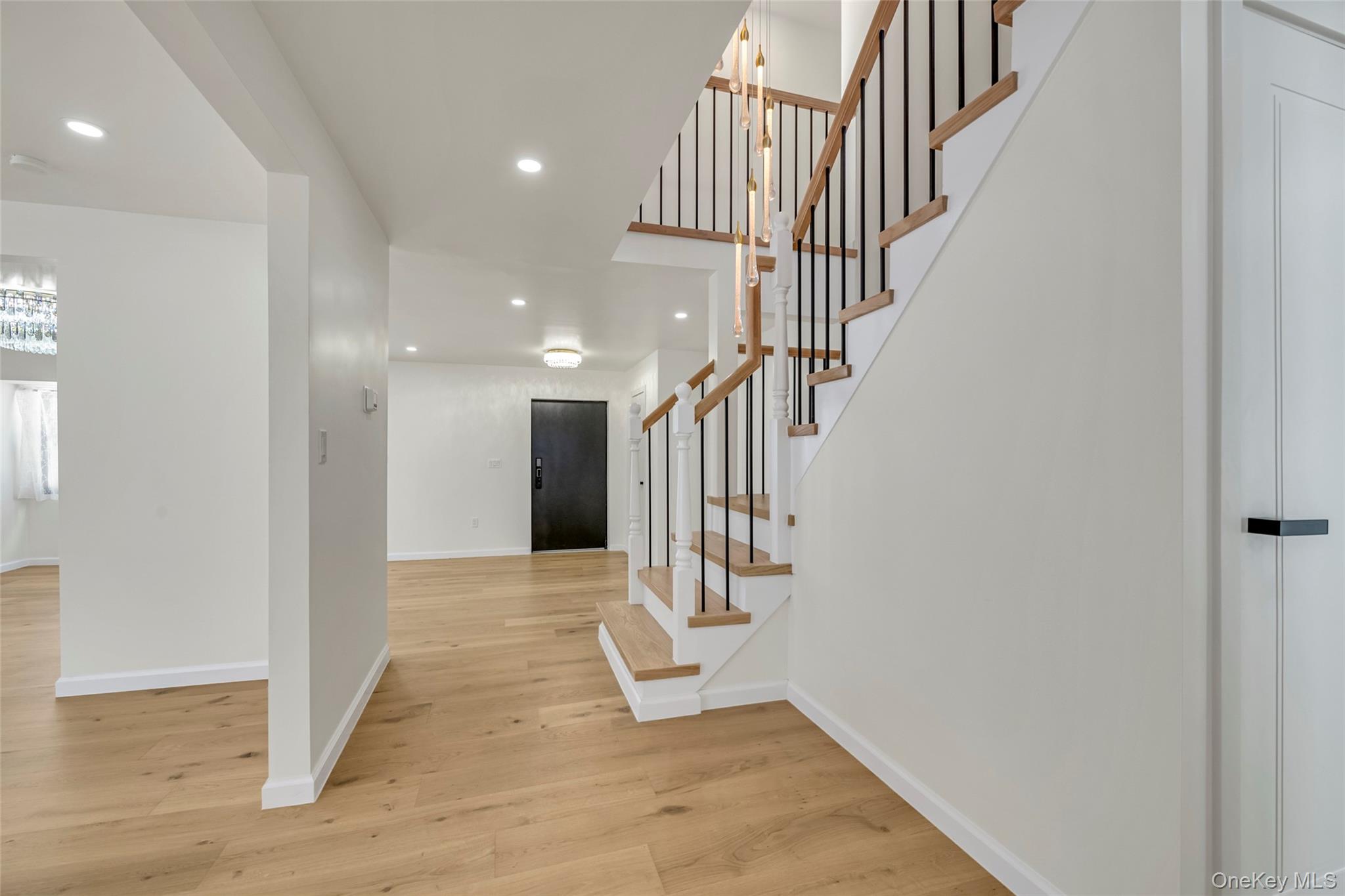 #10 photo, 26 Roseanne Drive, Woodbury , NY 11797