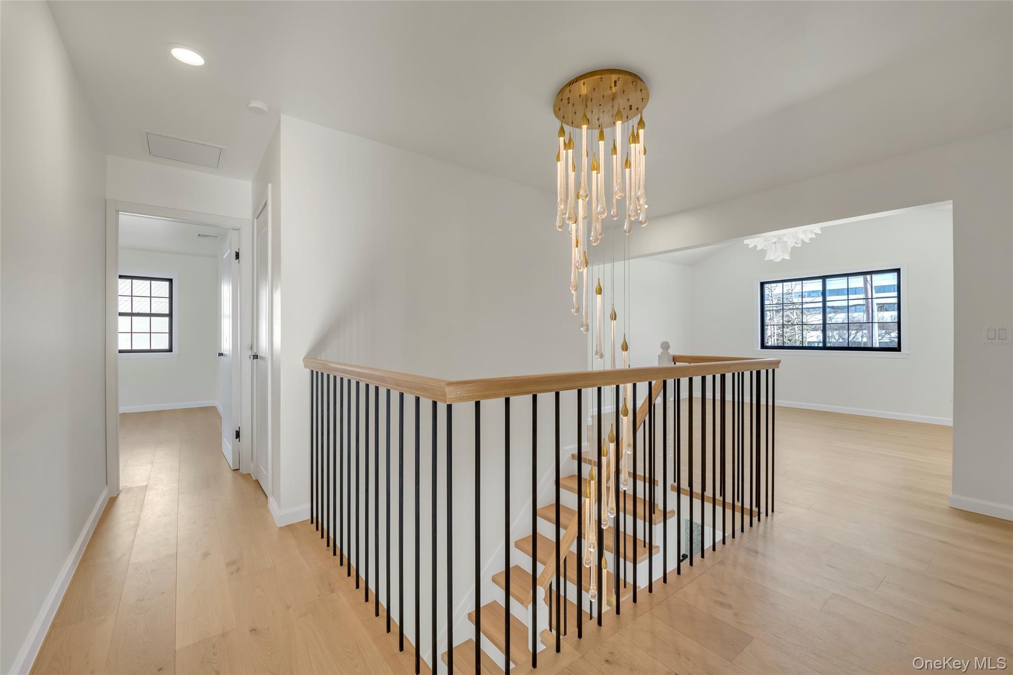 #11 photo, 26 Roseanne Drive, Woodbury , NY 11797