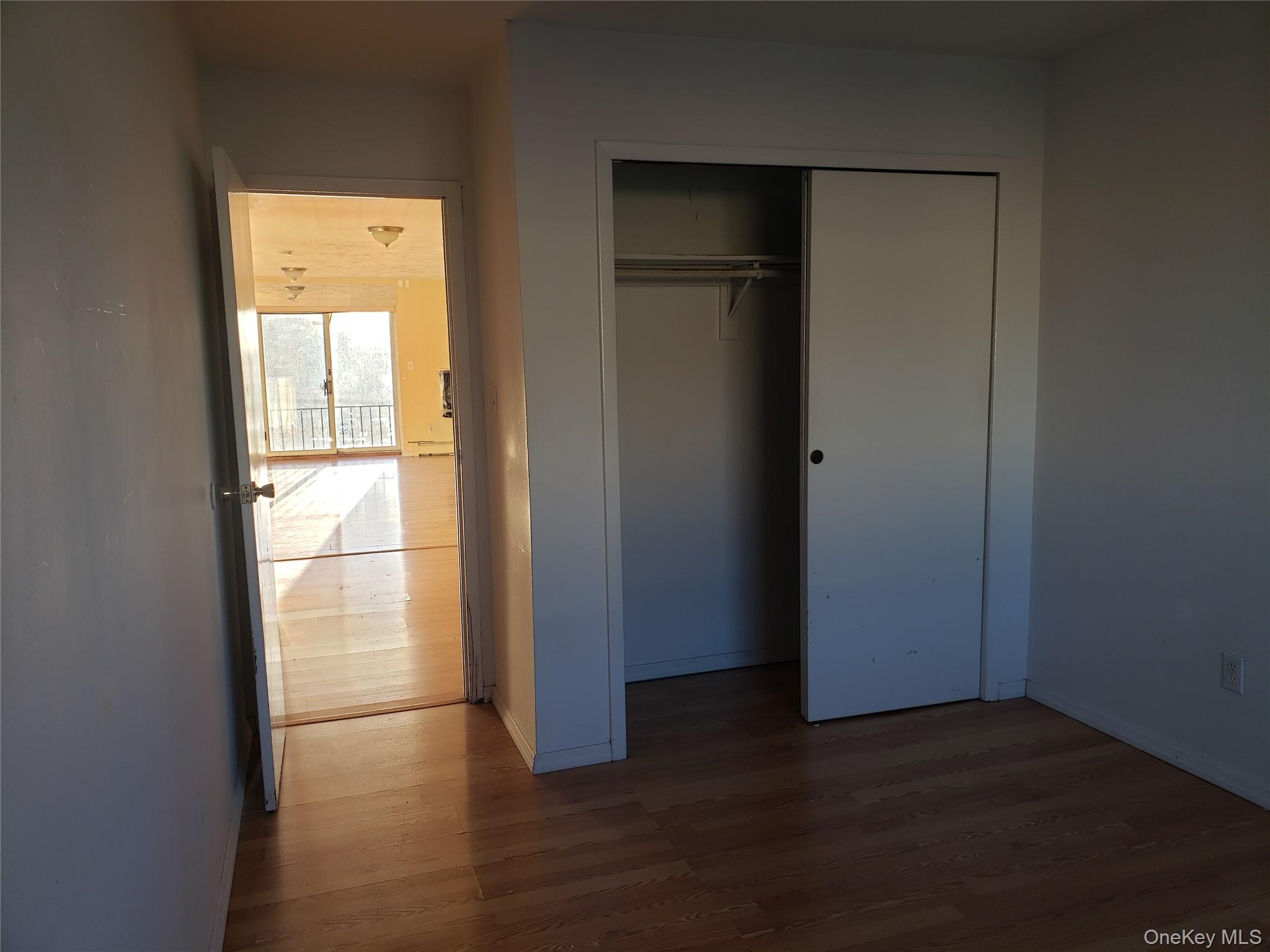 #9 photo, 204 Beach 102nd Street, Куинс ‖ Rockaway Park , NY 11694