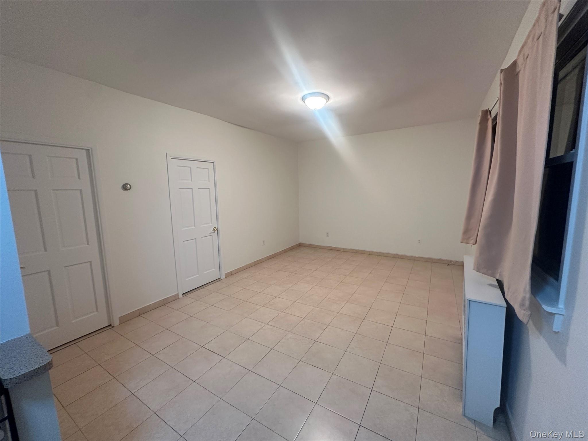 #3 photo, 3227 42nd Street, 皇后区 Astoria , NY 11103