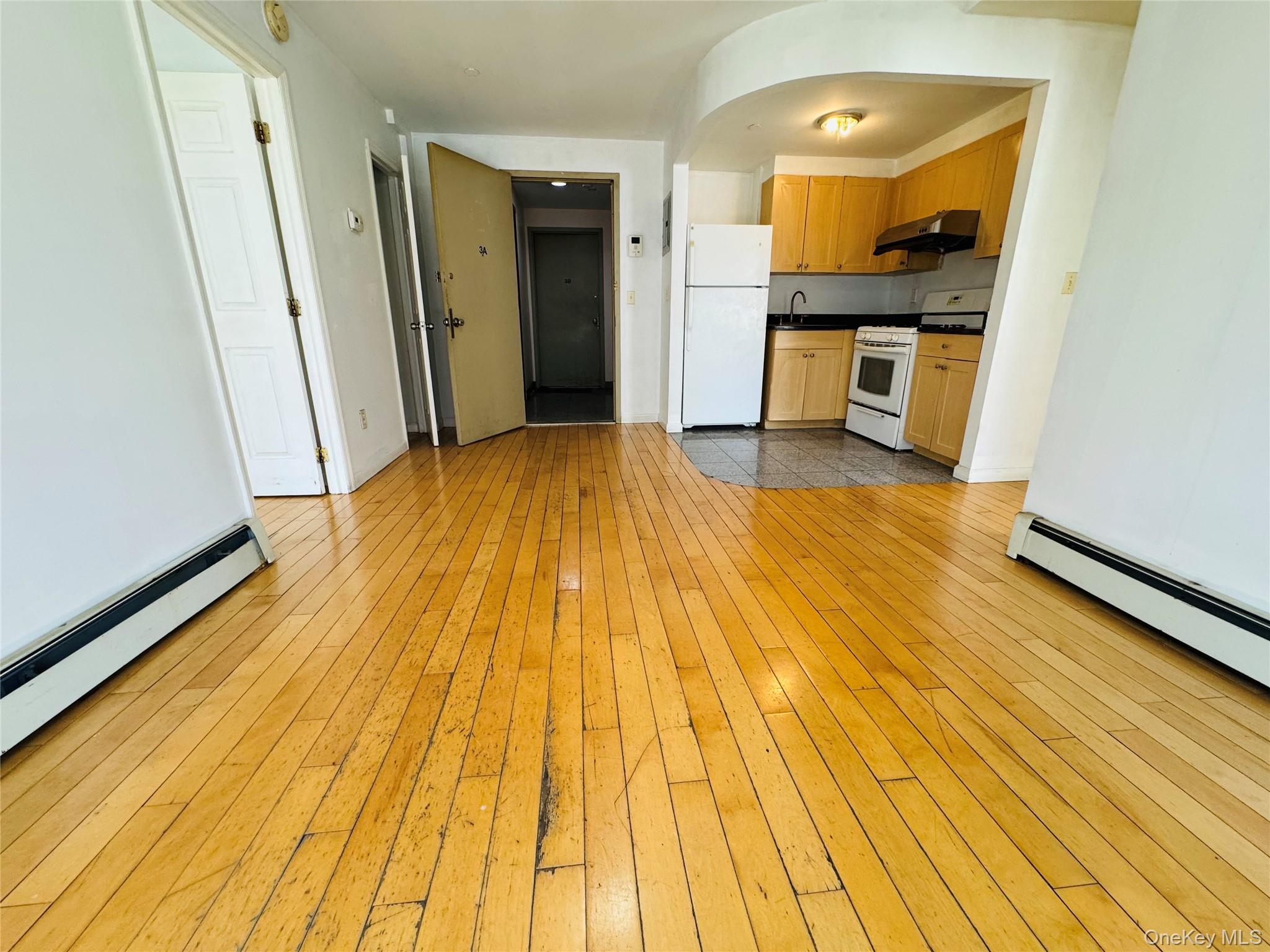 #3 photo, 132-49 41st Road, Flushing , NY 11355