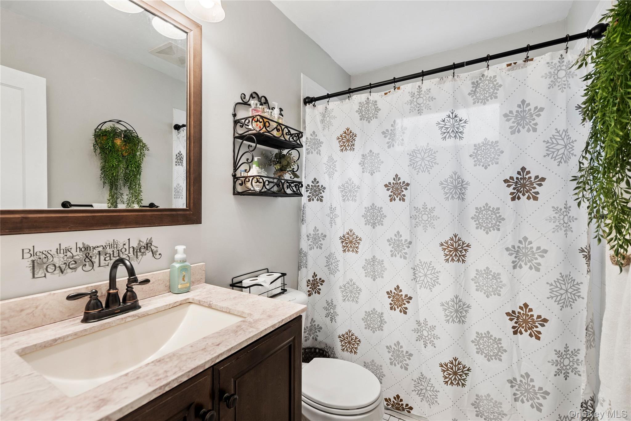 #17 photo, 24 Park Place, מחוז סאפוק Patchogue , NY 11772