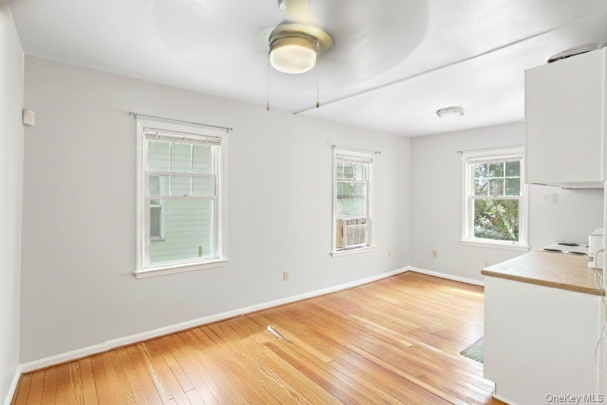 #4 photo, 107-62 93rd Street, קווינס Ozone Park , NY 11417