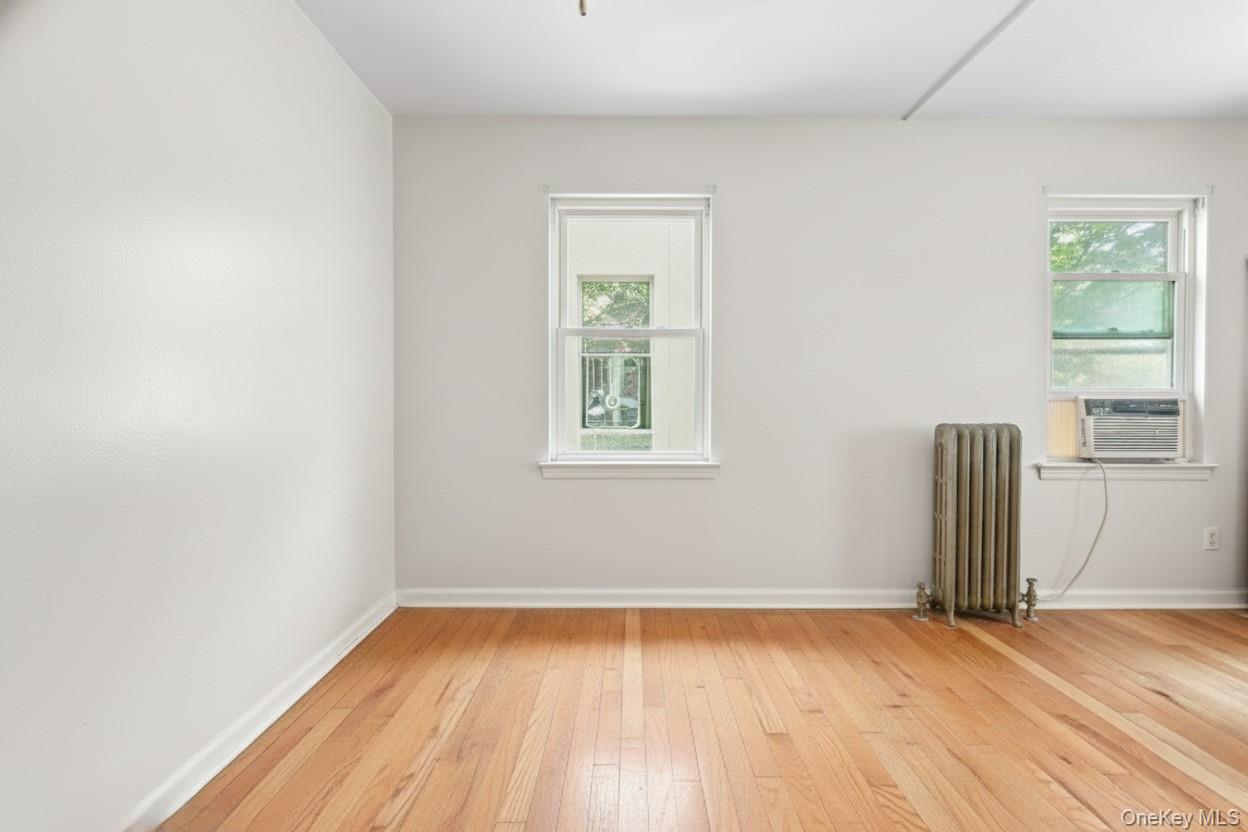 #5 photo, 107-62 93rd Street, קווינס Ozone Park , NY 11417