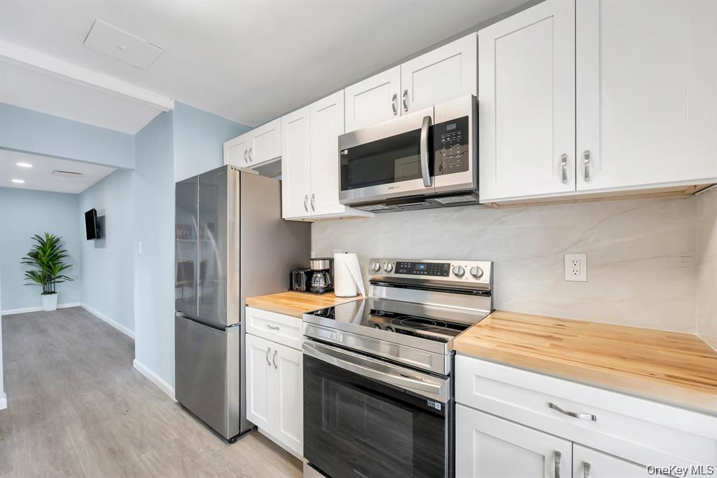 #17 photo, 65 Federal Lane, Саффолк ‖ Coram , NY 11727