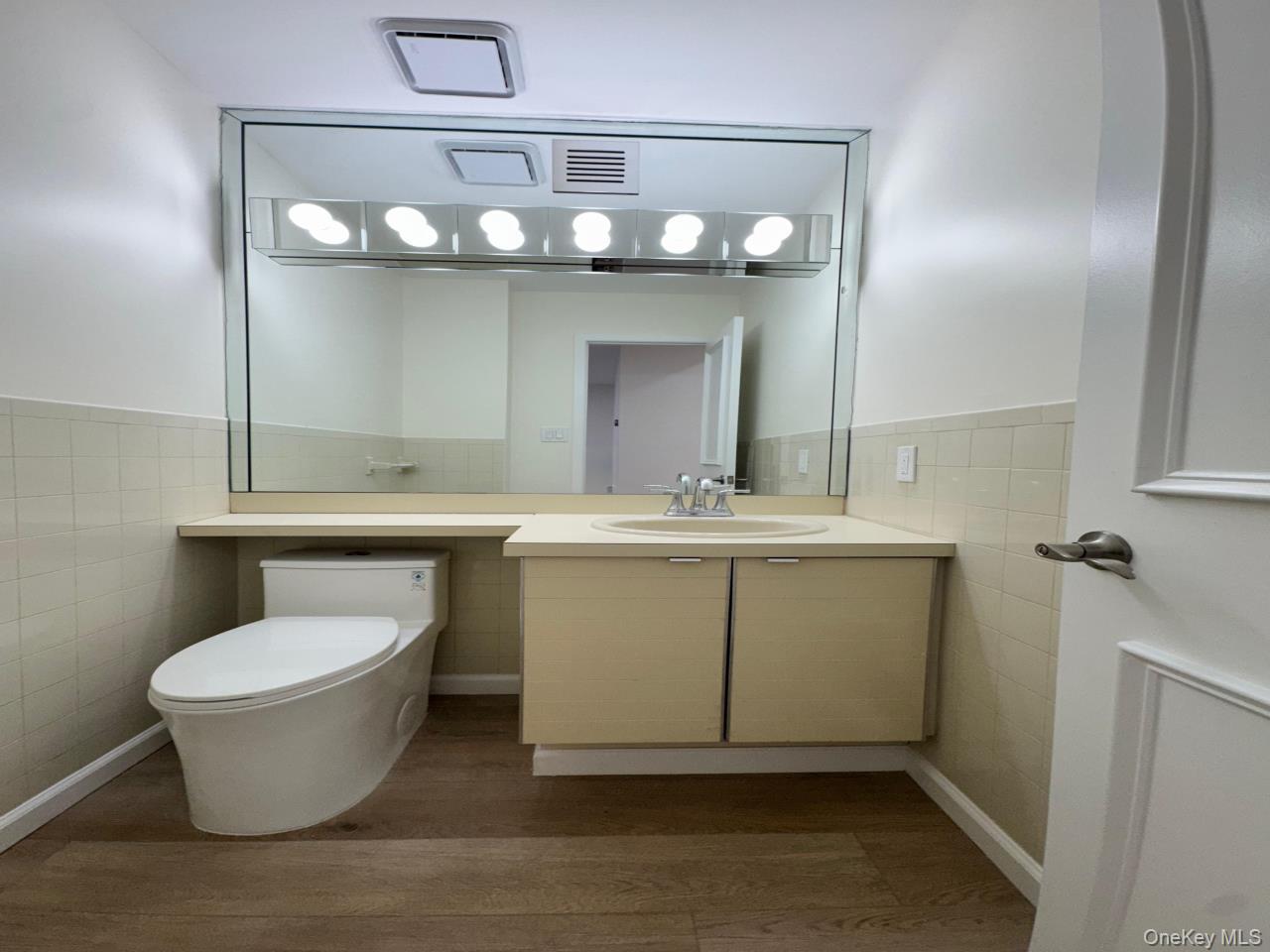 #12 photo, 80 Northgate Circle, सफ़ोक काउंटी Melville , NY 11747