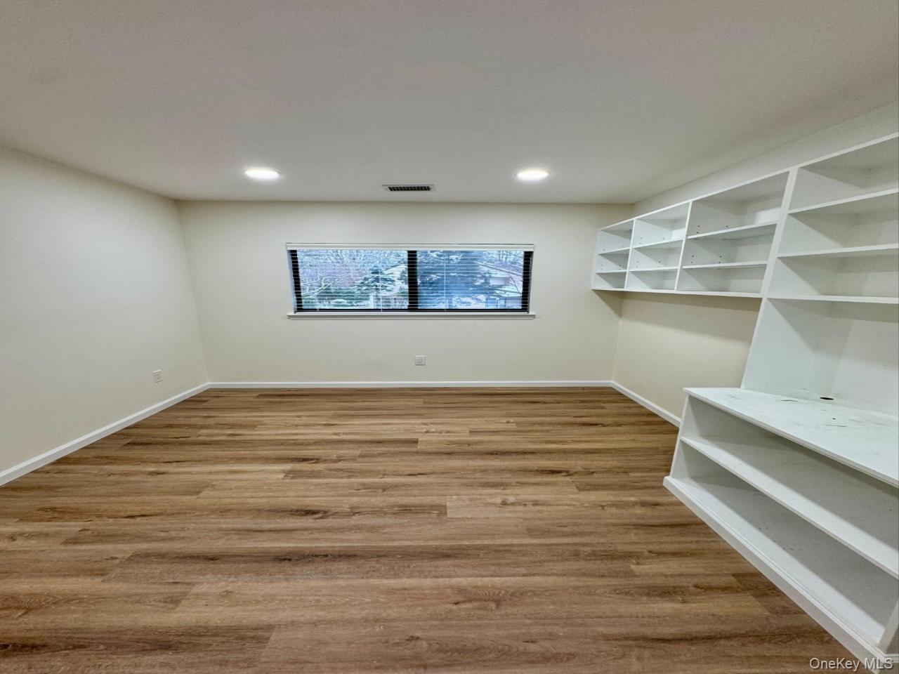 #14 photo, 80 Northgate Circle, सफ़ोक काउंटी Melville , NY 11747