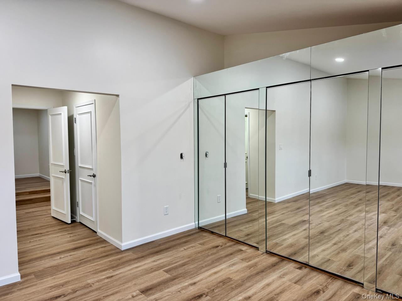 #6 photo, 80 Northgate Circle, सफ़ोक काउंटी Melville , NY 11747