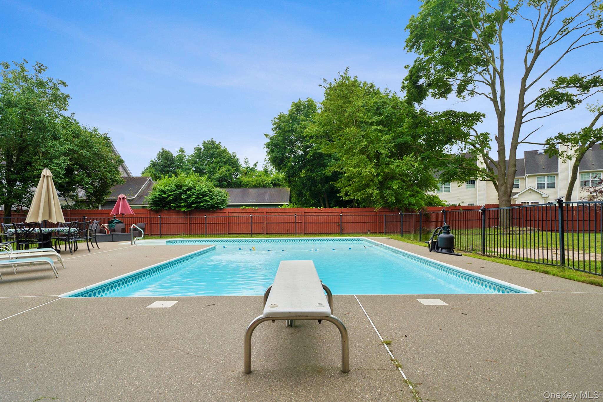 #16 photo, 824 Lincoln Avenue, Bohemia , NY 11716