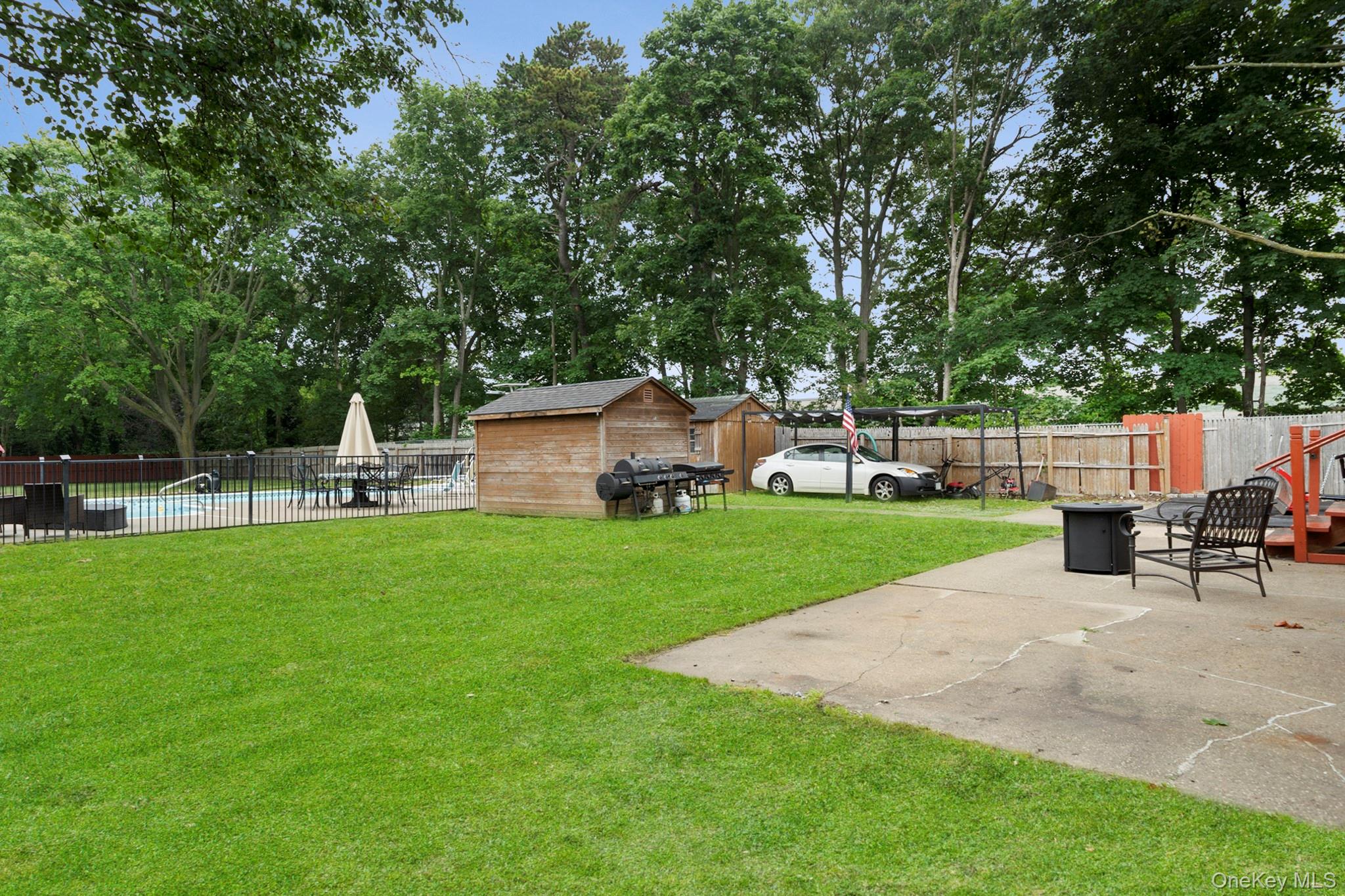 #17 photo, 824 Lincoln Avenue, Bohemia , NY 11716