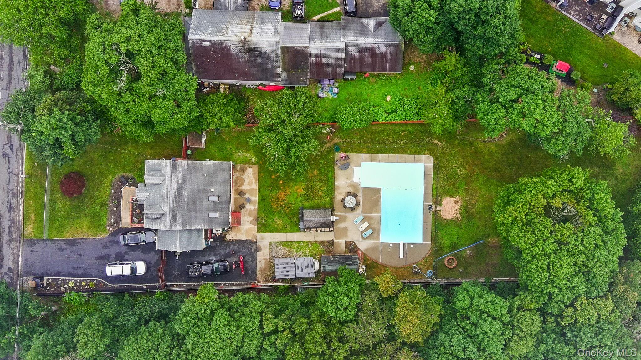 #20 photo, 824 Lincoln Avenue, Bohemia , NY 11716