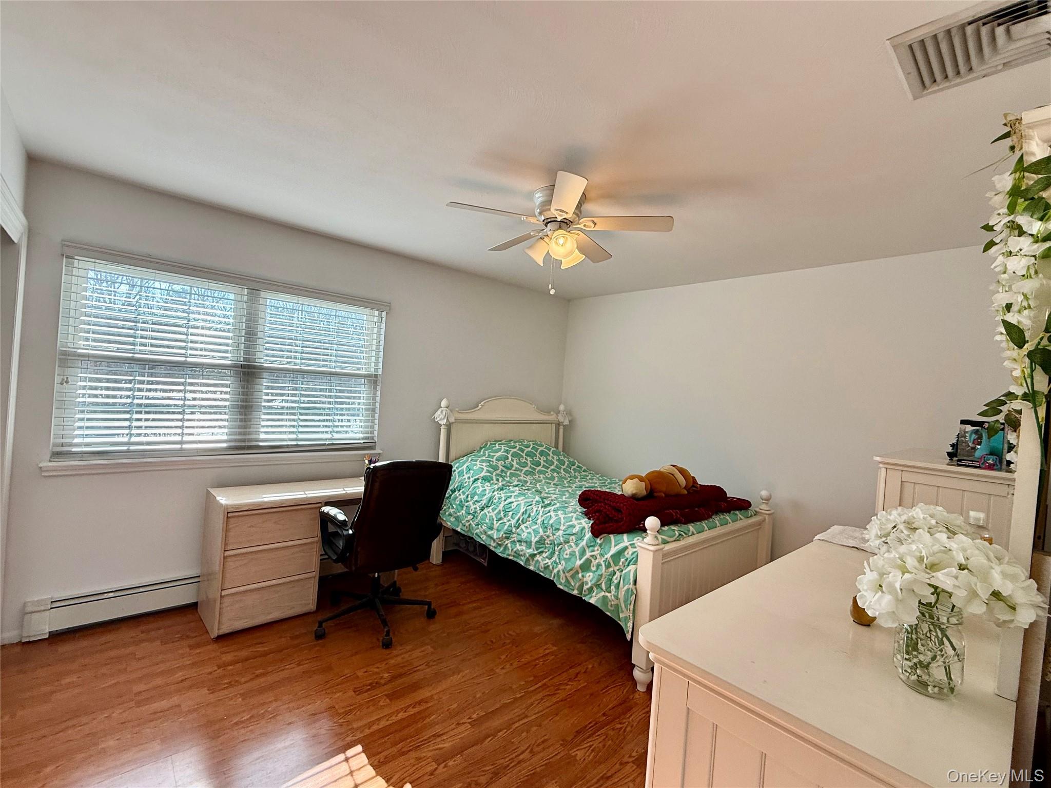 #11 photo, 4 Sheila Court, سوفولك Manorville , NY 11949