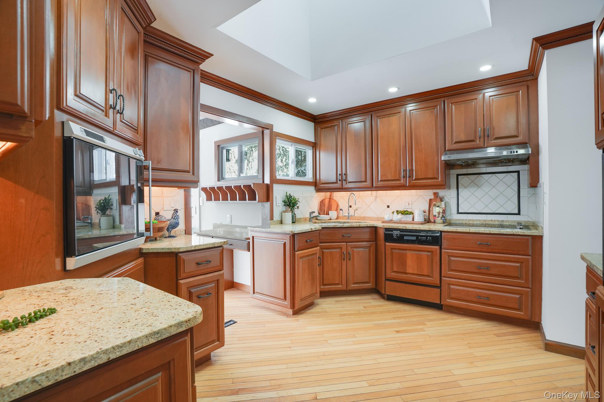 #9 photo, 7 Bracken Road, Ossining , NY 10562