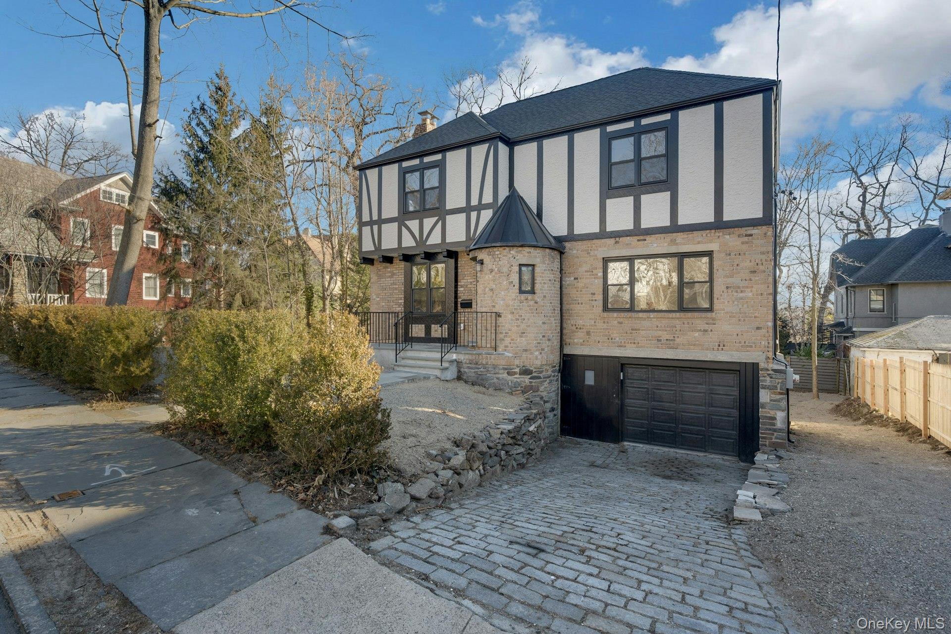 #2 photo, 54 Rockland Avenue, Yonkers , NY 10705