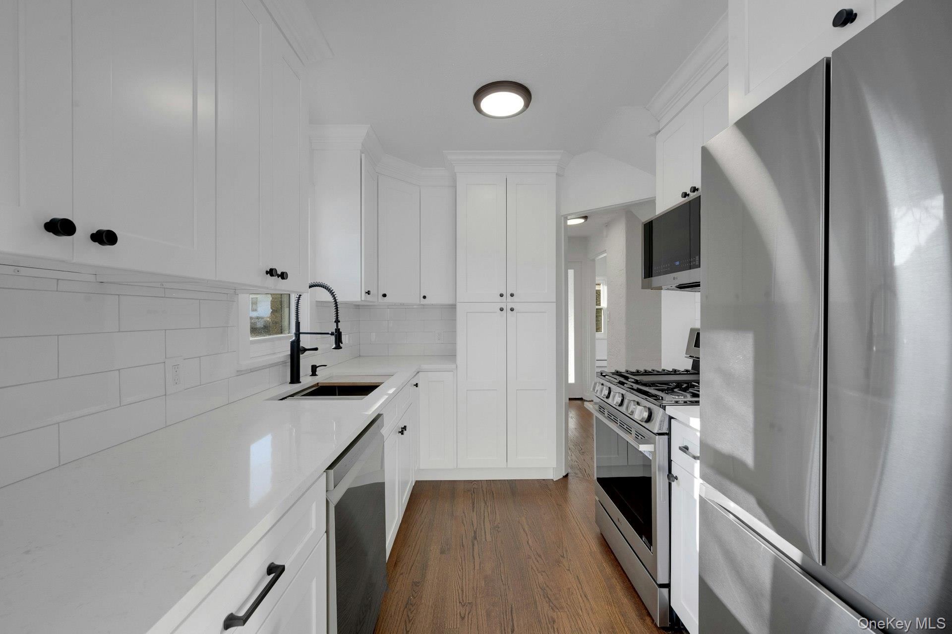 #7 photo, 54 Rockland Avenue, Yonkers , NY 10705