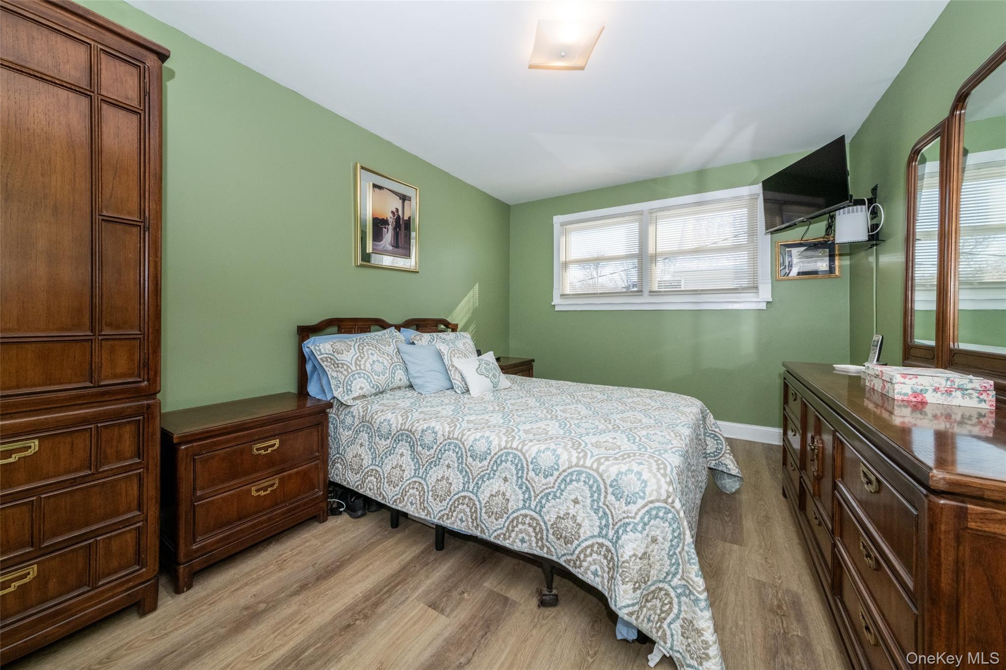 #5 photo, 2542 Hollers Avenue, הברונקס Bronx , NY 10475