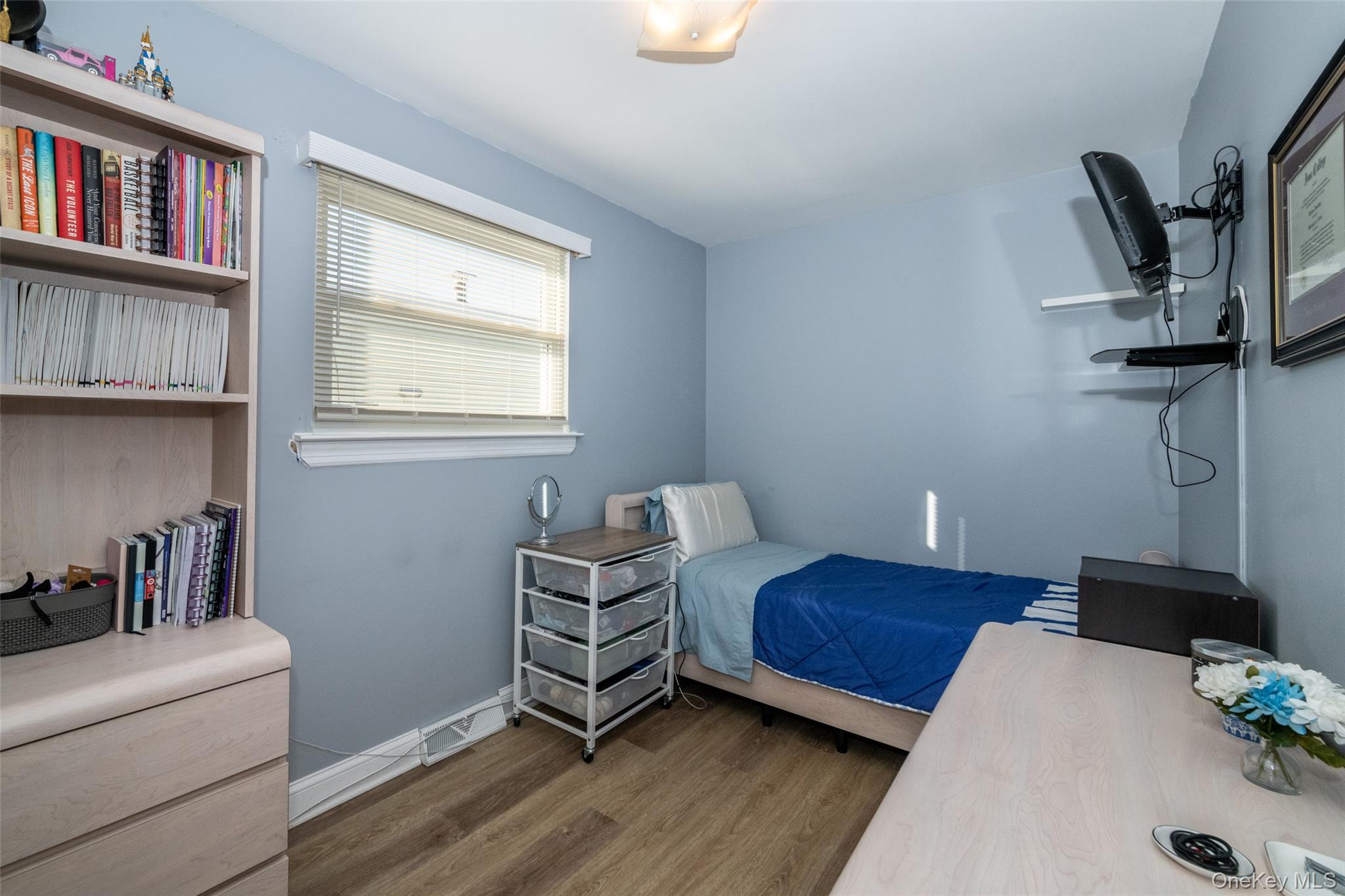 #6 photo, 2542 Hollers Avenue, הברונקס Bronx , NY 10475