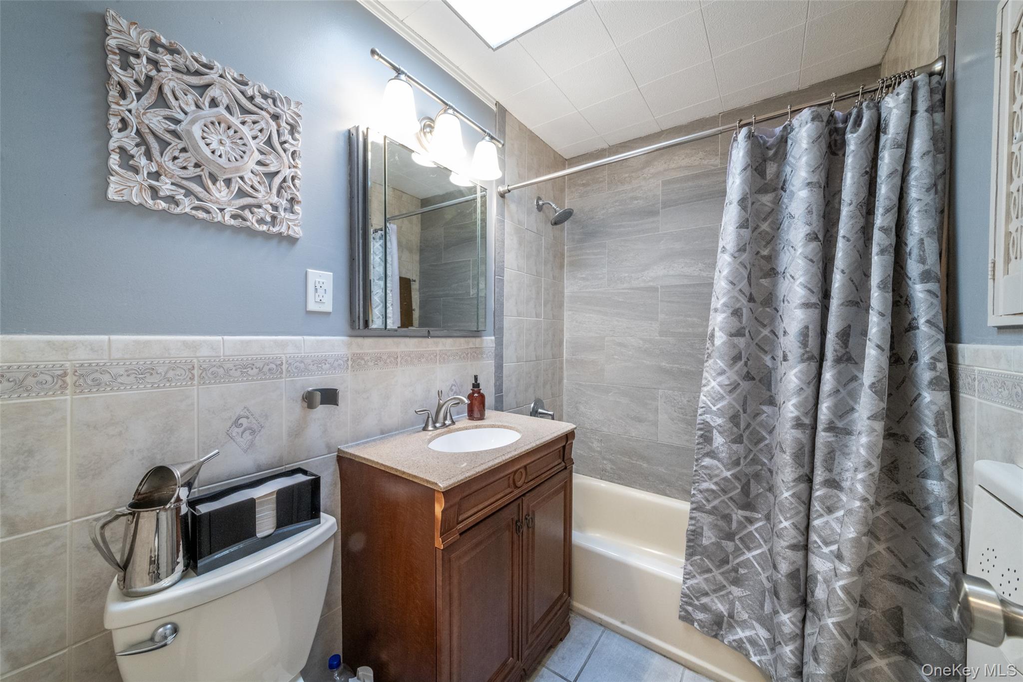 #8 photo, 2542 Hollers Avenue, הברונקס Bronx , NY 10475