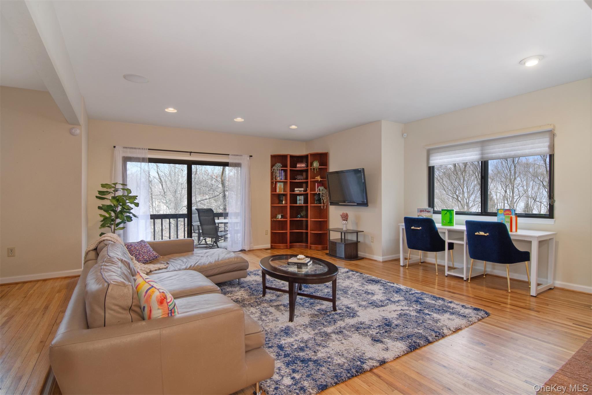 #5 photo, 372 Birch Lane, Irvington , NY 10533