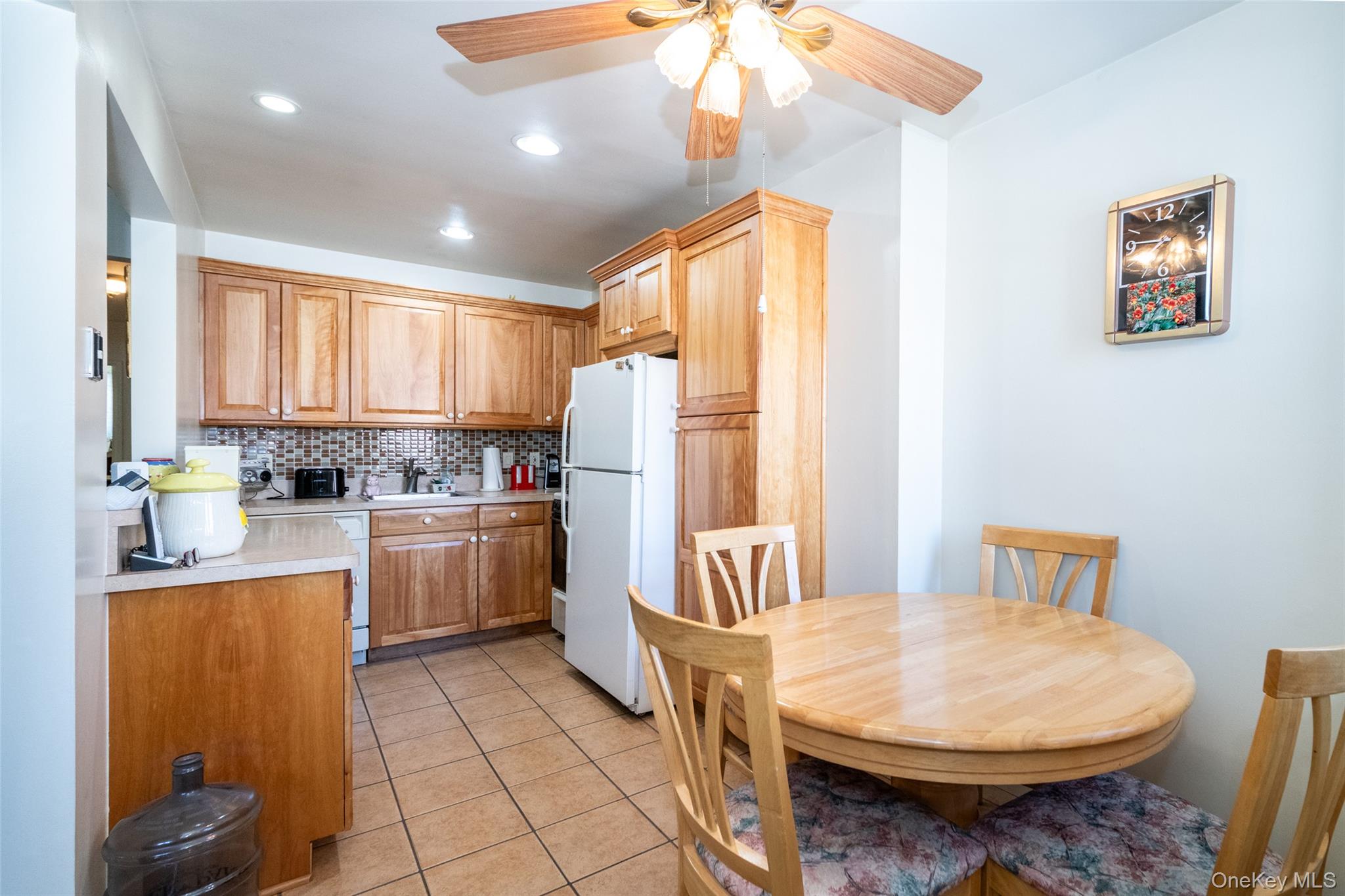 #2 photo, 2544 Hollers Avenue, הברונקס Bronx , NY 10475