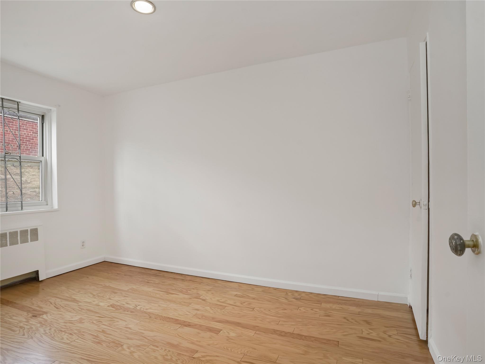 #11 photo, 6 DeHaven Drive, 纽约州 Yonkers , NY 10703