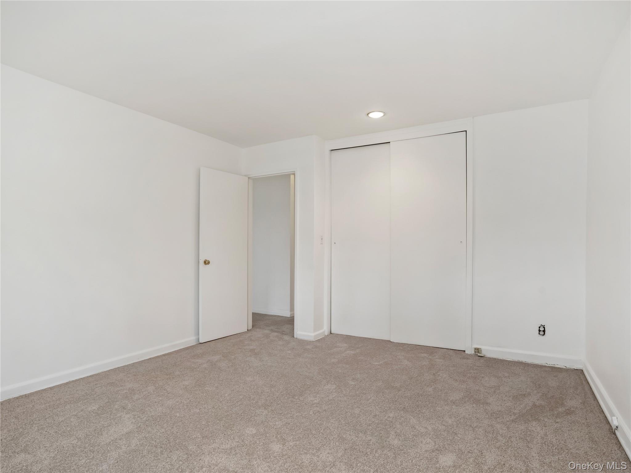 #9 photo, 6 DeHaven Drive, 纽约州 Yonkers , NY 10703