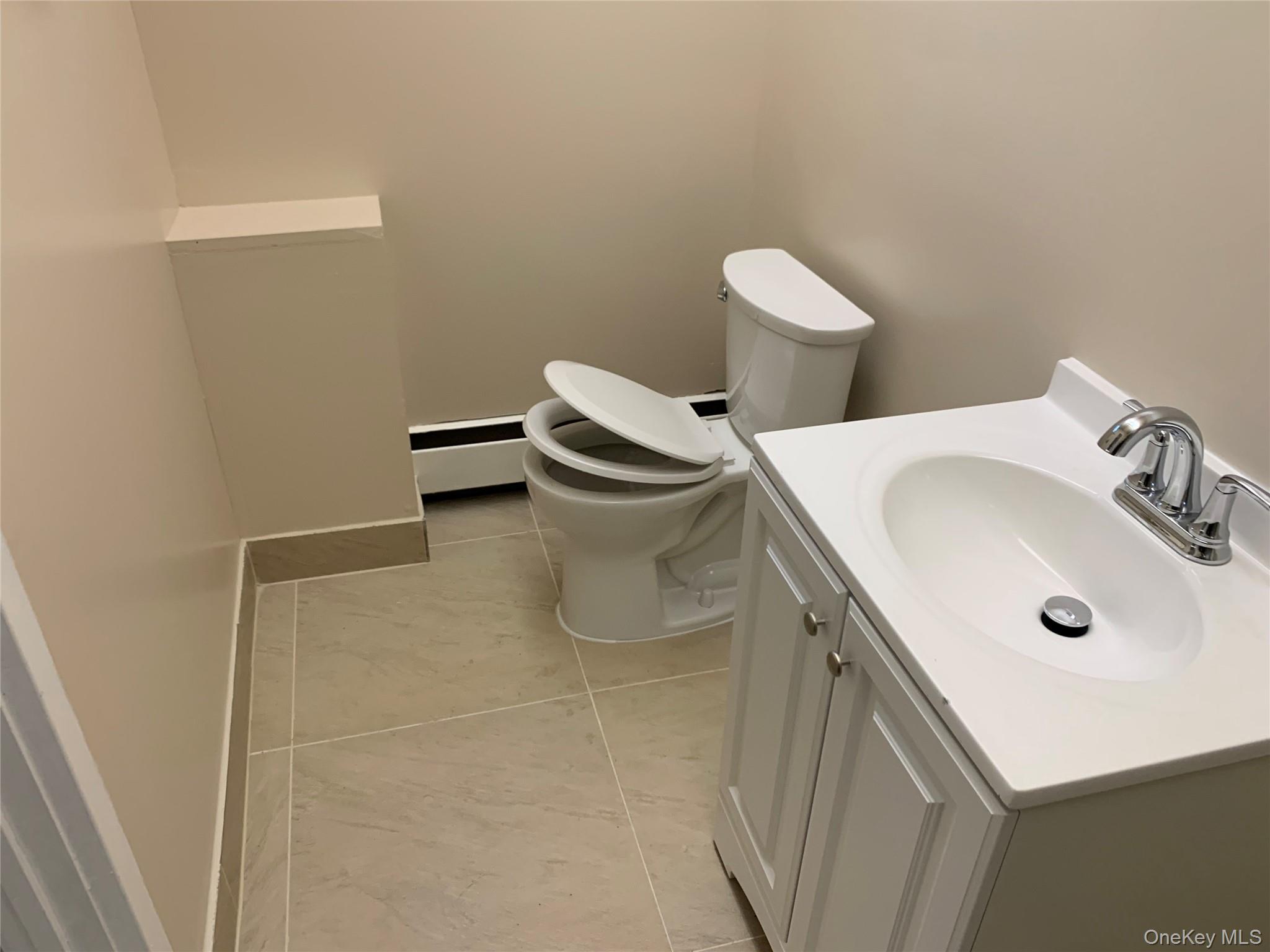 #11 photo, 504 Cherry Lane, 长岛 Floral Park , NY 11001