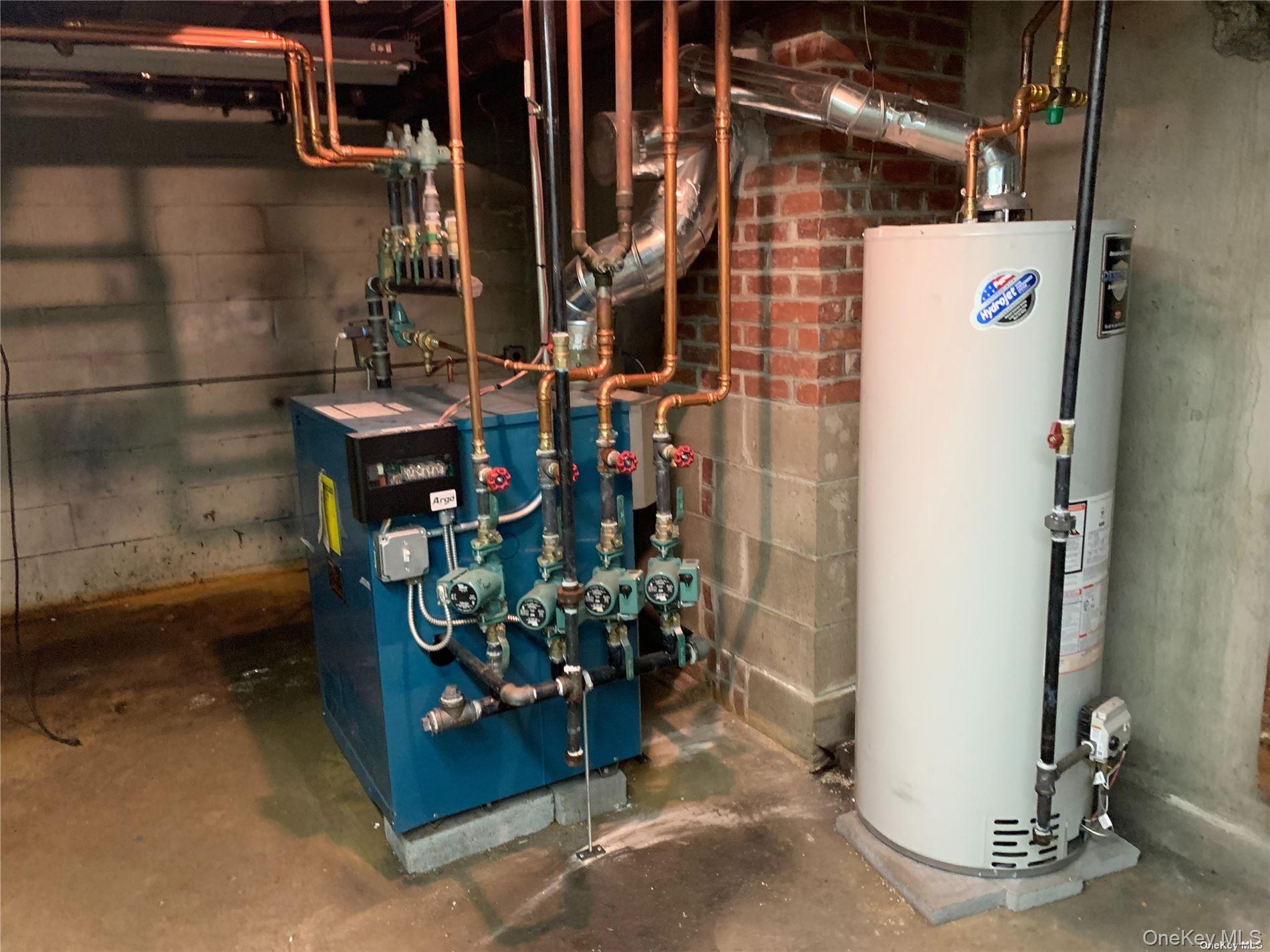 #12 photo, 504 Cherry Lane, 长岛 Floral Park , NY 11001