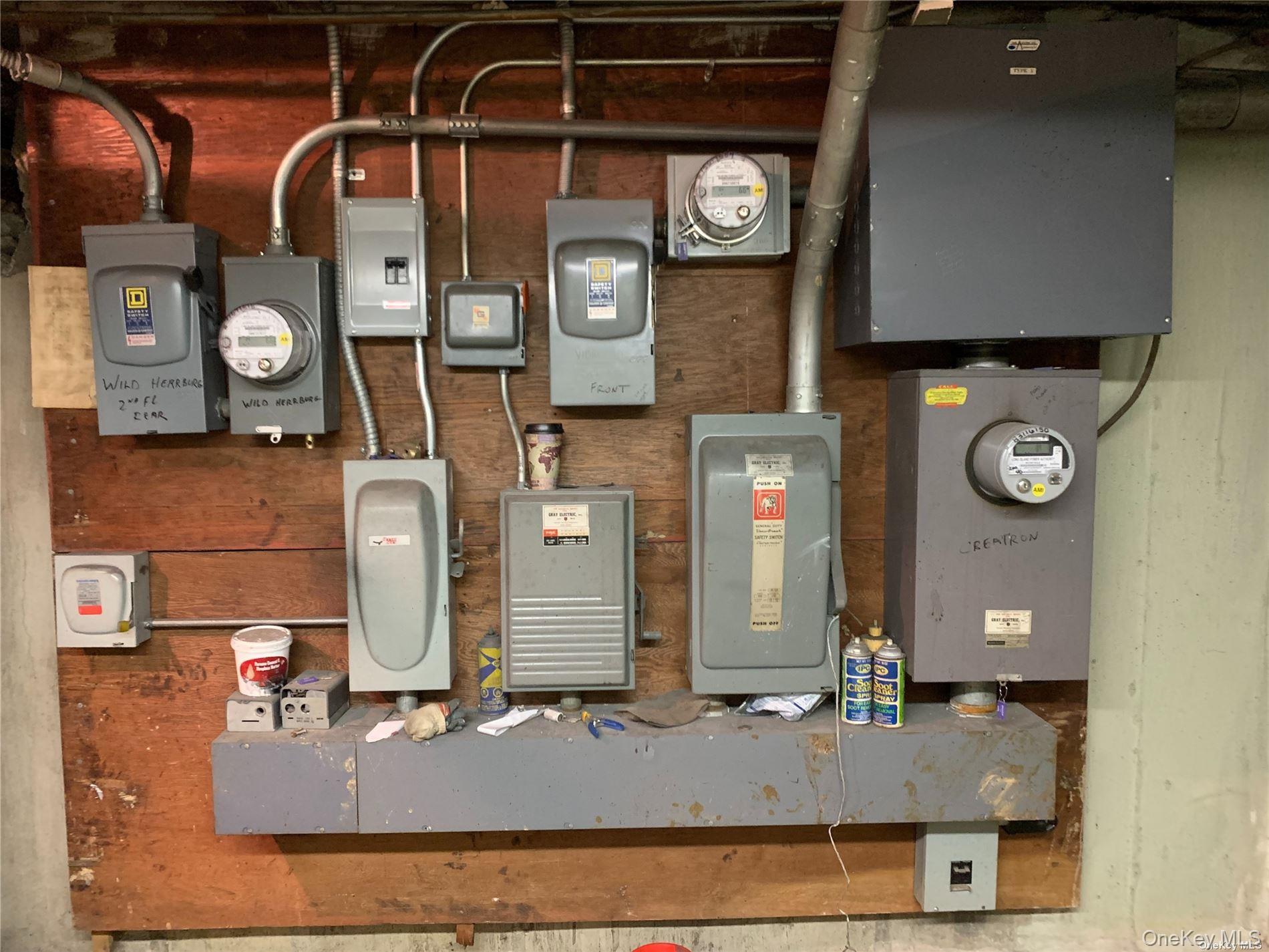 #13 photo, 504 Cherry Lane, 长岛 Floral Park , NY 11001