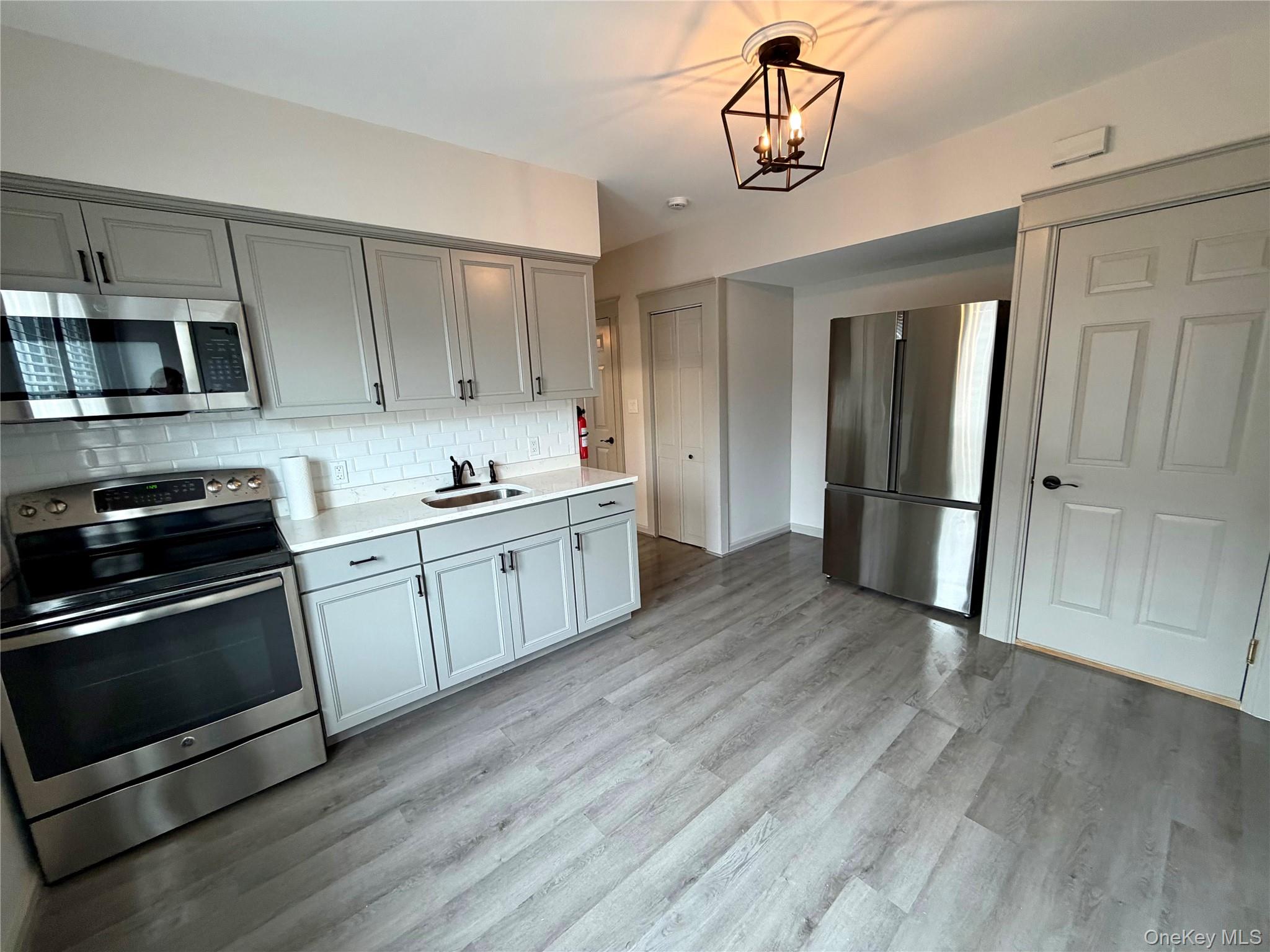 #5 photo, 11 Franklin Street, Poughkeepsie , NY 12601