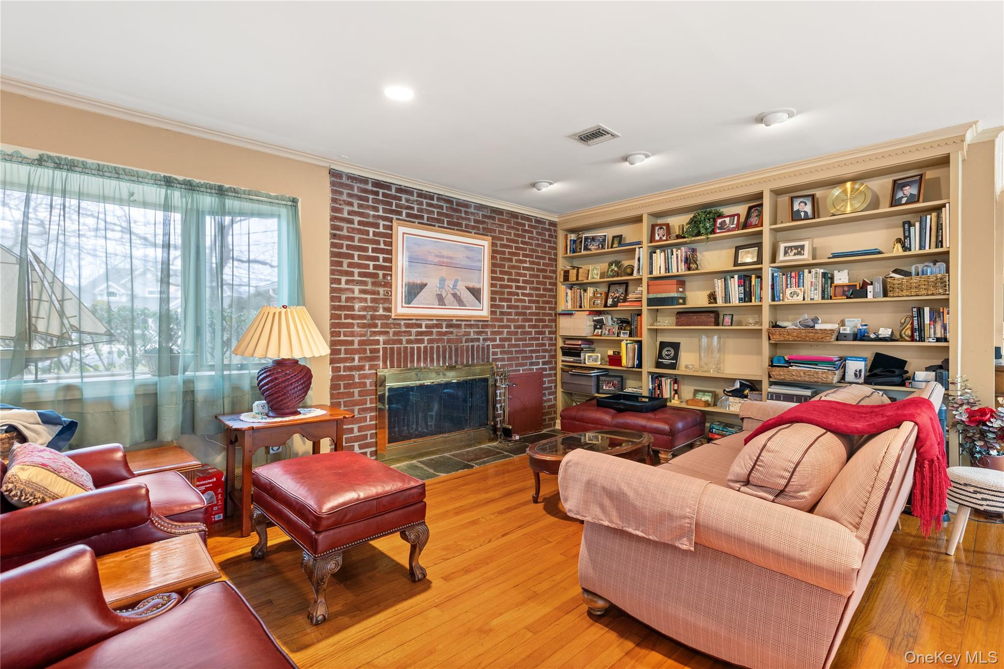 #3 photo, 66 Davison Lane, Саффолк ‖ West Islip , NY 11795