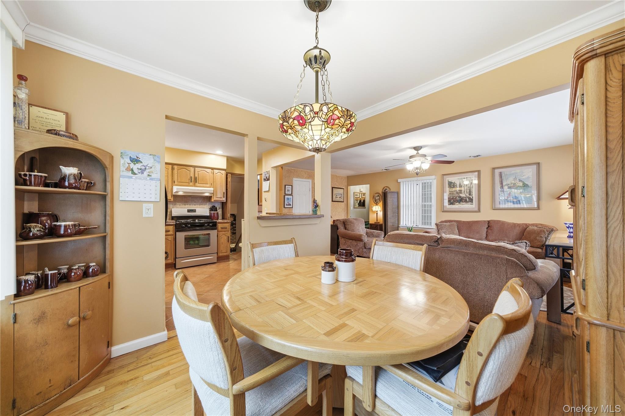 #7 photo, 18 Gaylore Drive, מחוז סאפוק Amityville , NY 11701