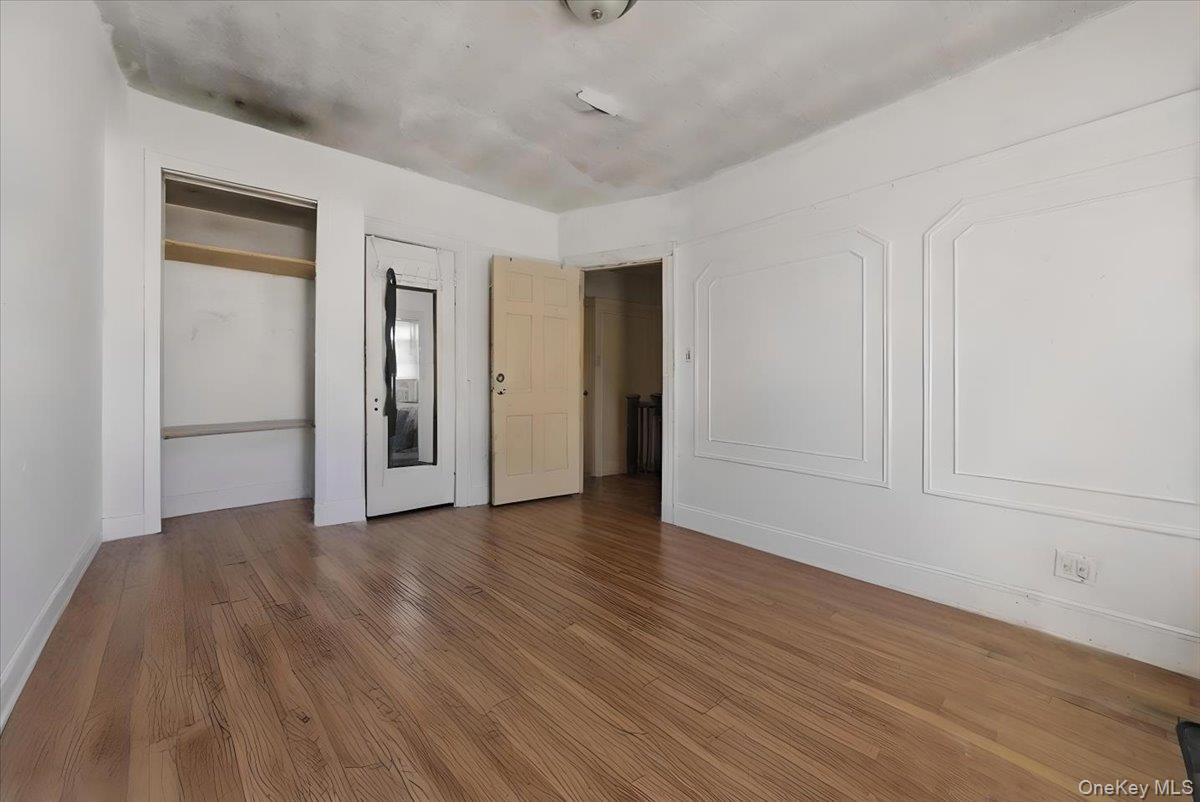 #11 photo, 3220 Bayswater Court, קווינס Far Rockaway , NY 11691