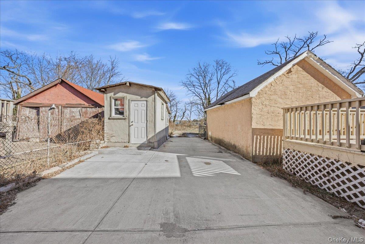 #20 photo, 3220 Bayswater Court, קווינס Far Rockaway , NY 11691