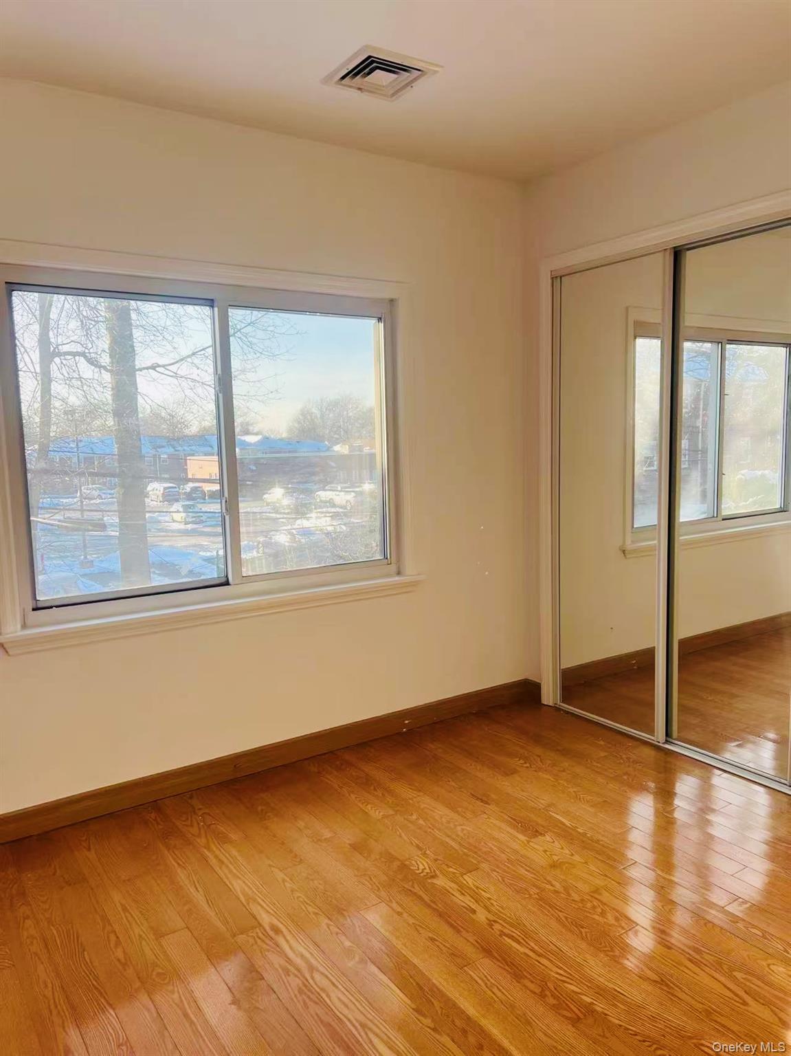 #8 photo, 64-48 Cloverdale Boulevard, Bayside , NY 11364