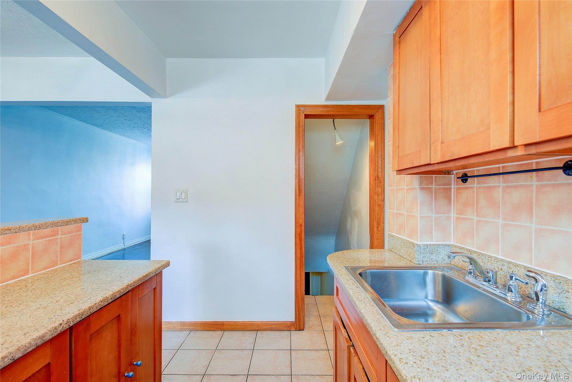 #15 photo, 102-20 63rd Road, 뉴욕퀸즈 Forest Hills , NY 11375