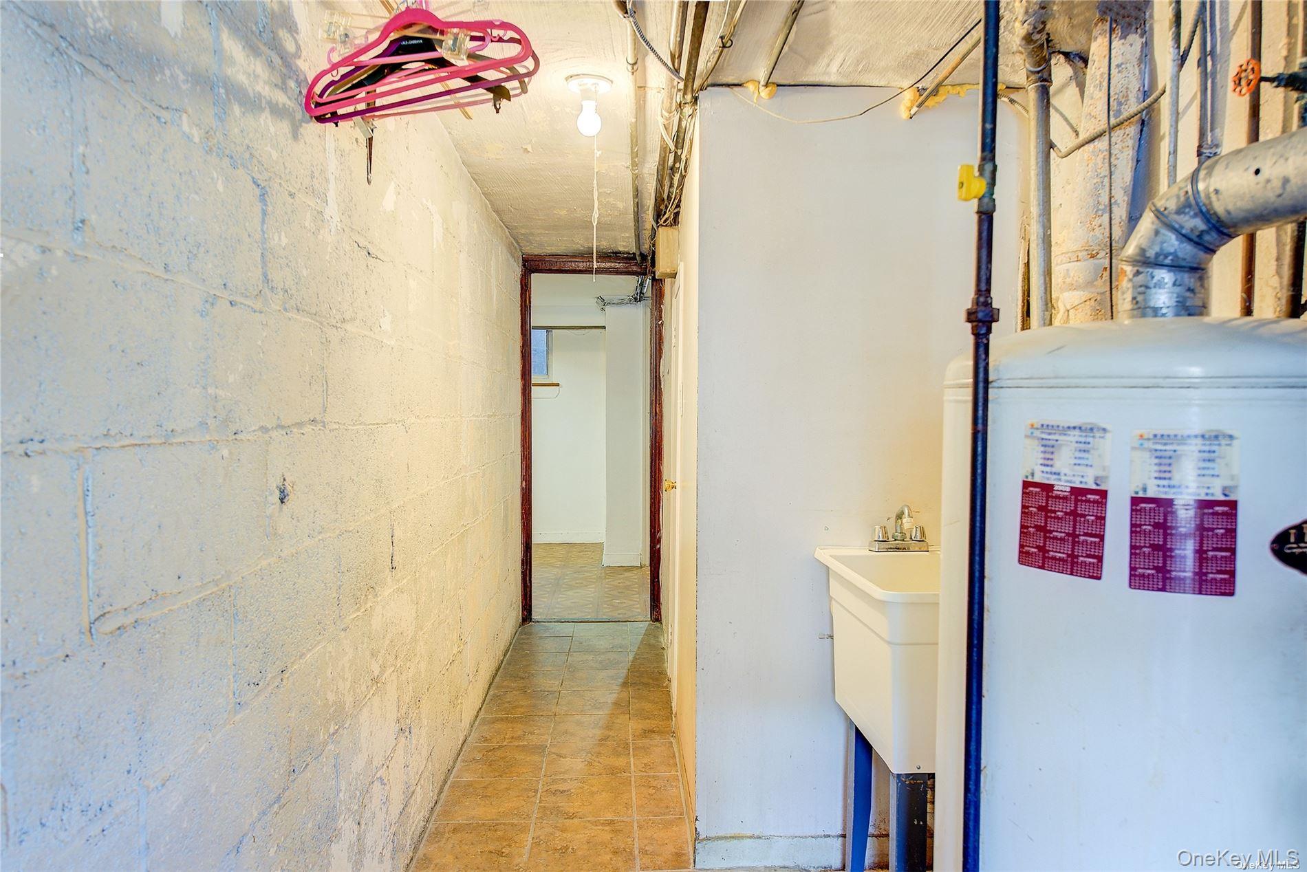 #17 photo, 102-20 63rd Road, 뉴욕퀸즈 Forest Hills , NY 11375