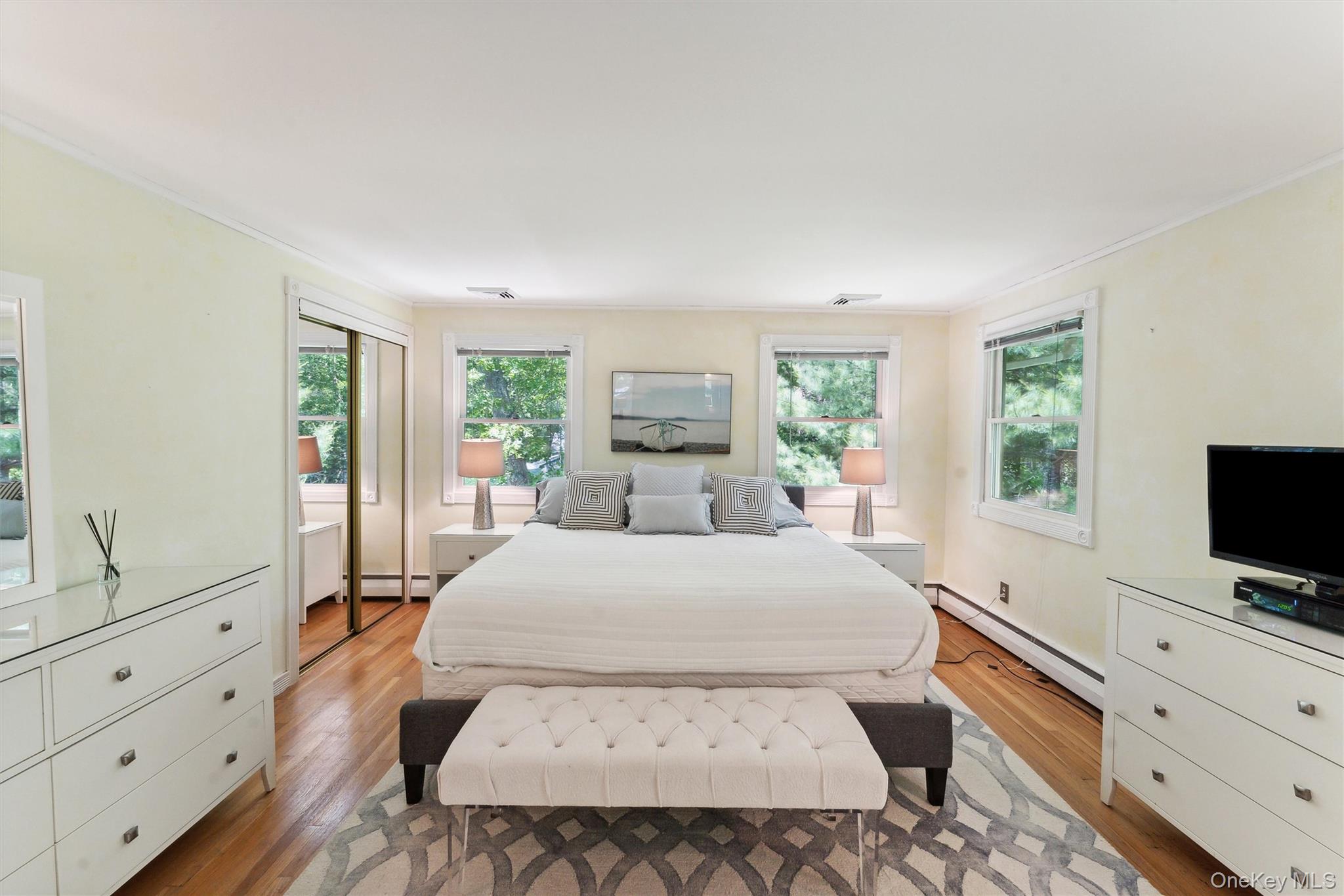 #17 photo, 9 White Oak Lane, מחוז סאפוק Westhampton , NY 11977