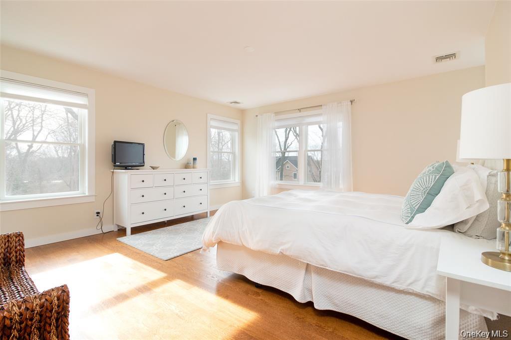 #19 photo, 485 Hickory Avenue, מחוז סאפוק Southold , NY 11971