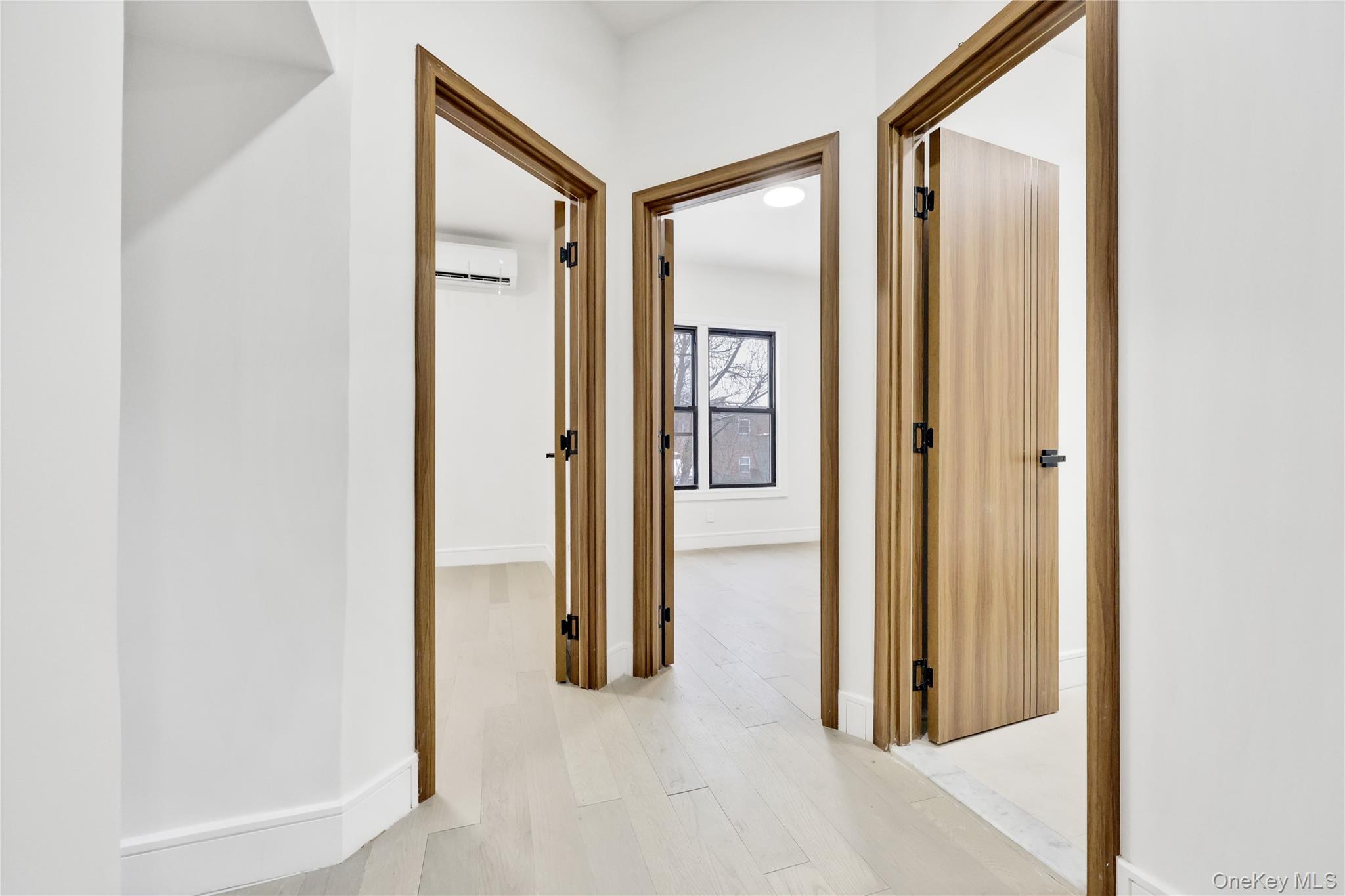 #18 photo, 1024 East 226 Street, Bronx , NY 10466