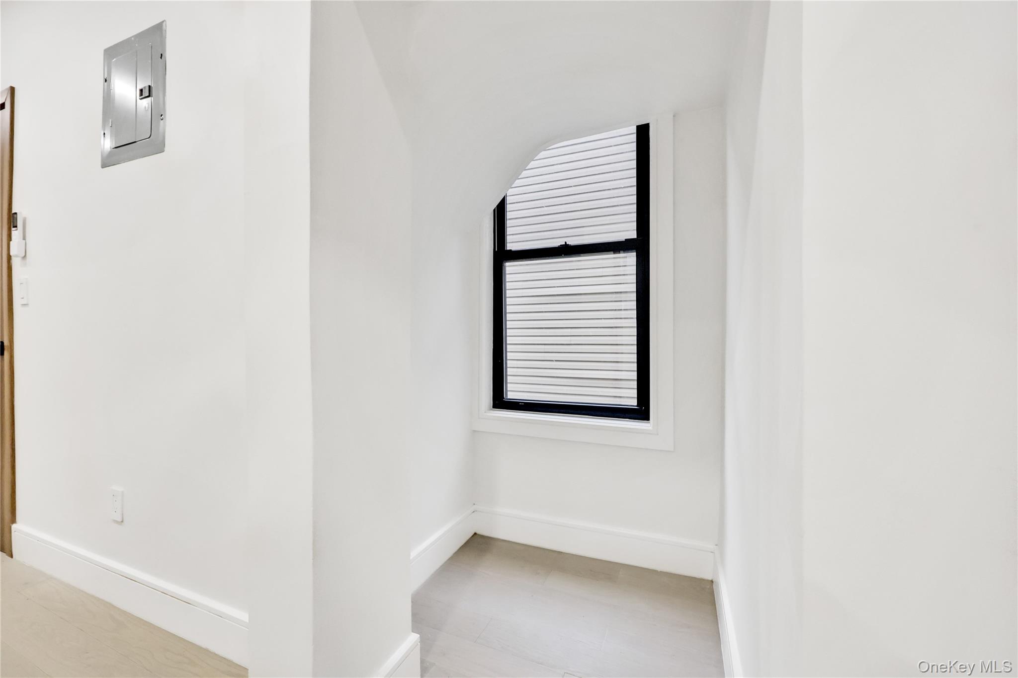 #19 photo, 1024 East 226 Street, Bronx , NY 10466