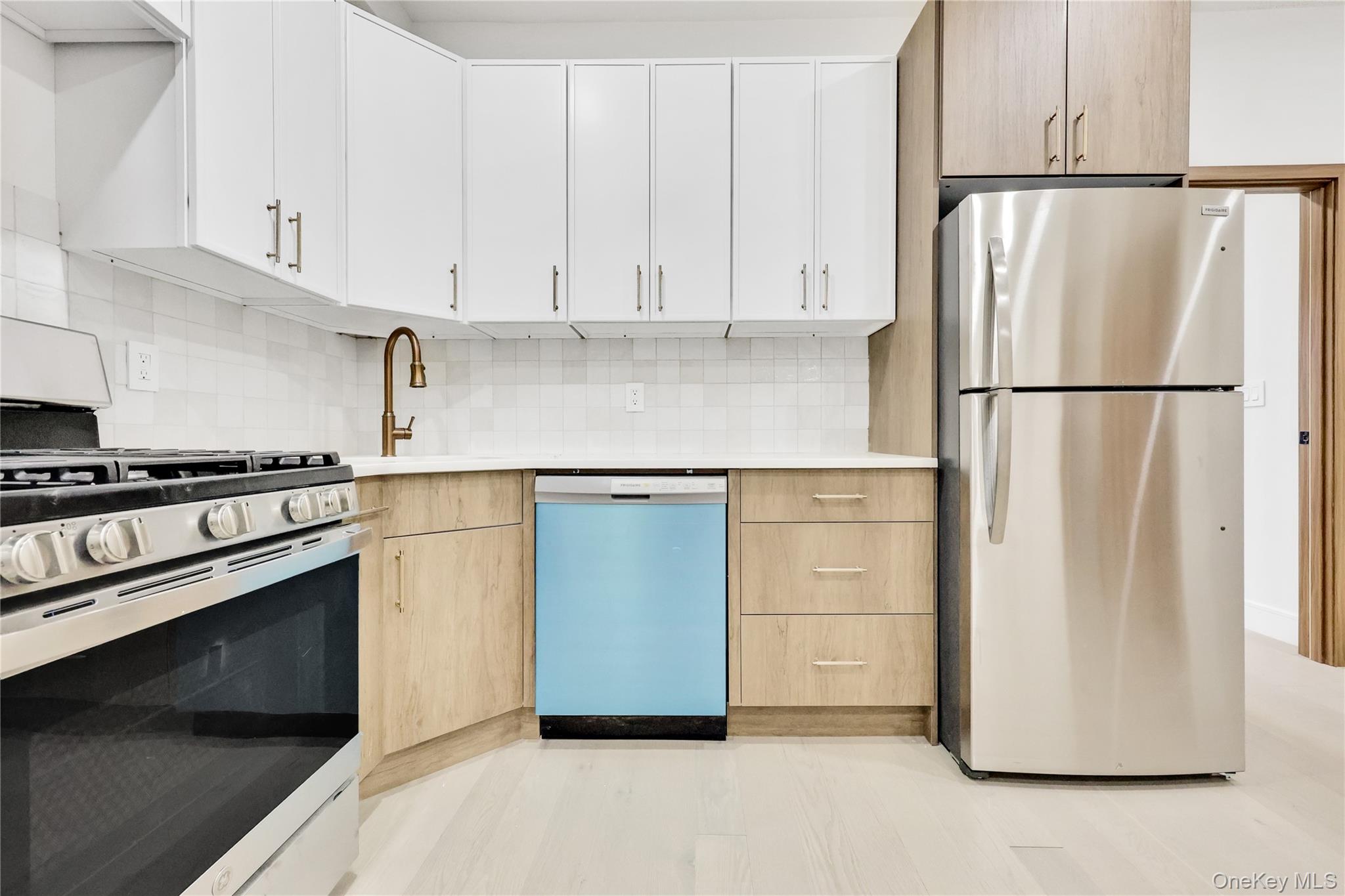 #8 photo, 1024 East 226 Street, הברונקס Bronx , NY 10466