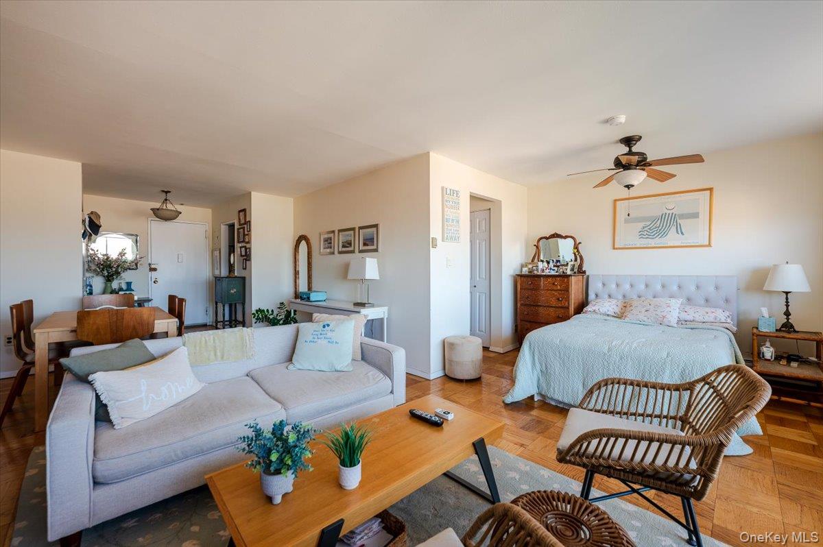 #5 photo, 650 Shore Road, Long Beach , NY 11561