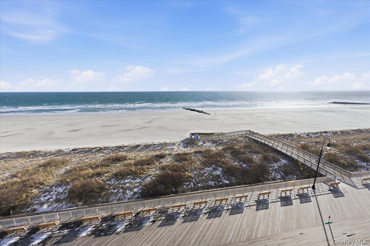 #20 photo, 560 W Broadway, Long Beach , NY 11561