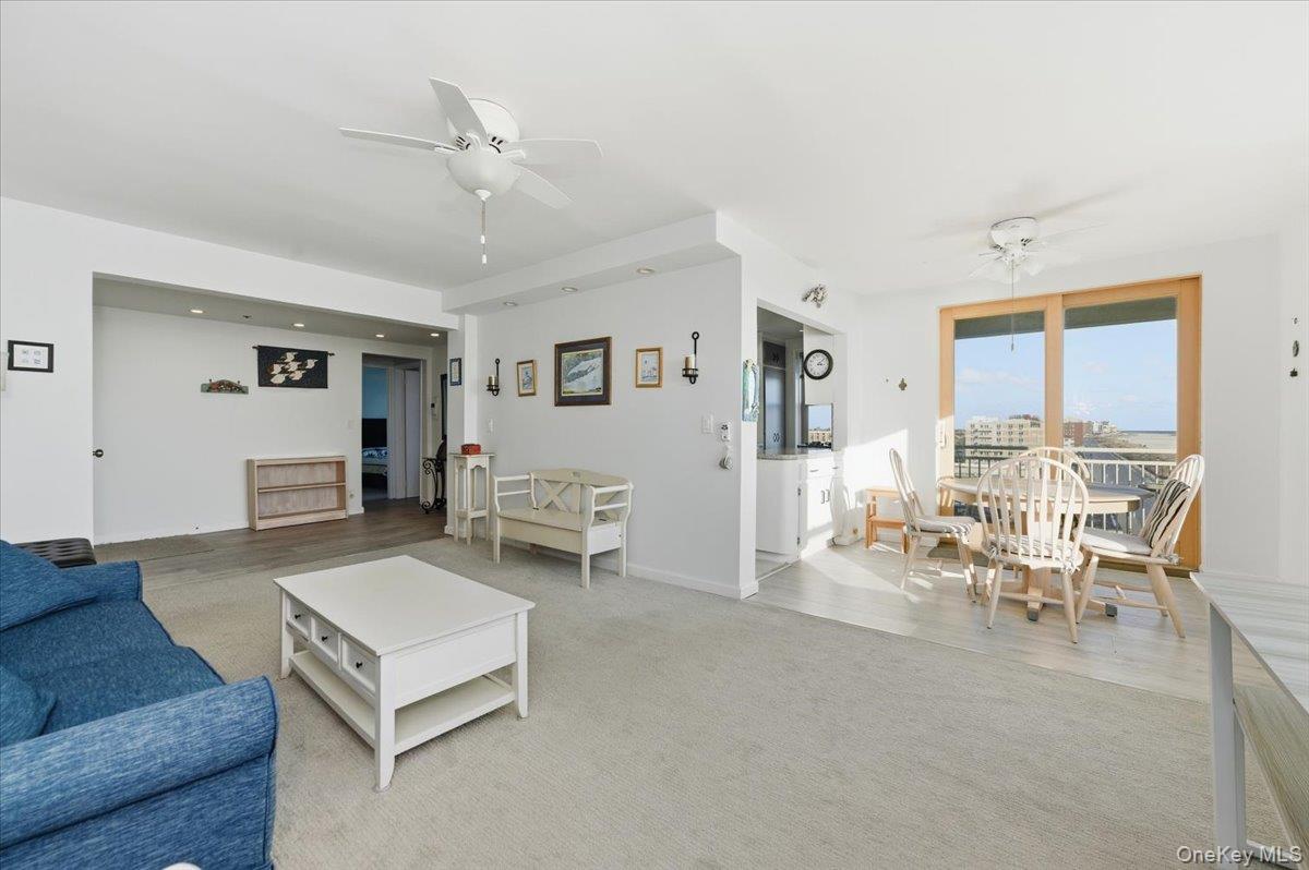 #7 photo, 560 W Broadway, Long Beach , NY 11561