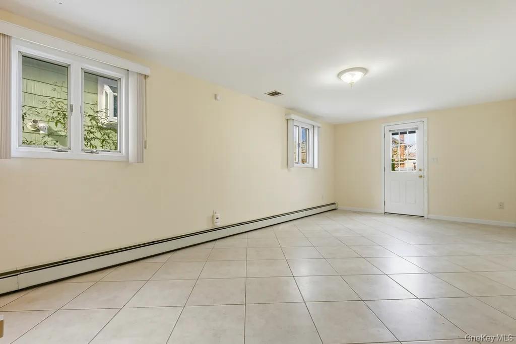 #15 photo, 11 7th Street, מחוז נסאו Bayville , NY 11709