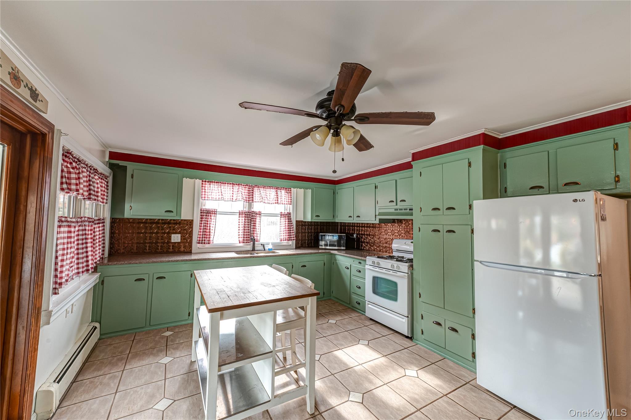 #13 photo, 1451 Locust Avenue, Bohemia , NY 11716