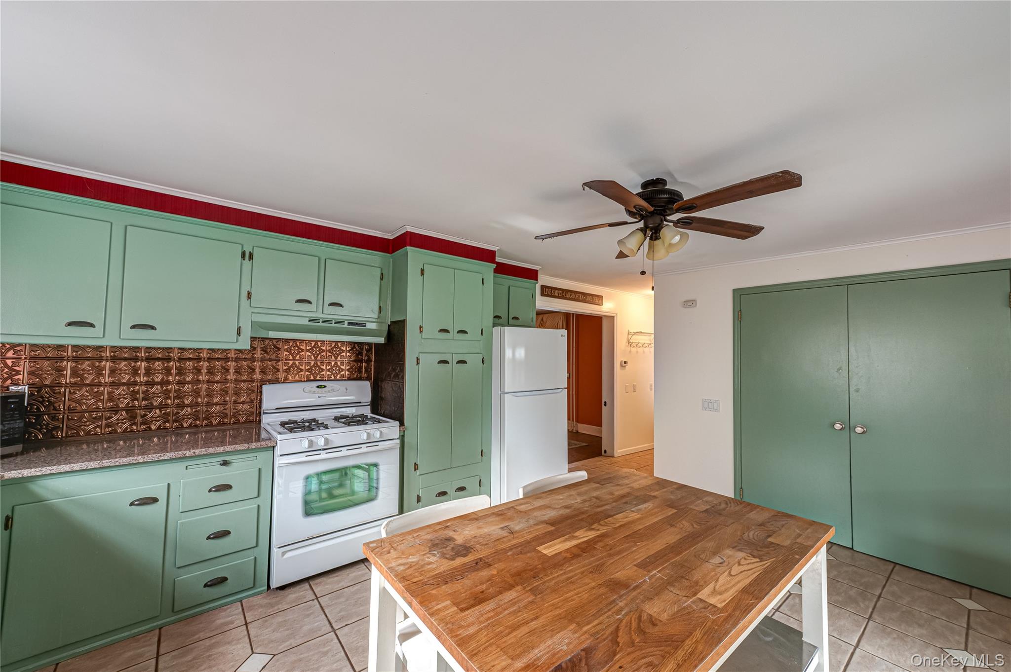 #14 photo, 1451 Locust Avenue, Bohemia , NY 11716